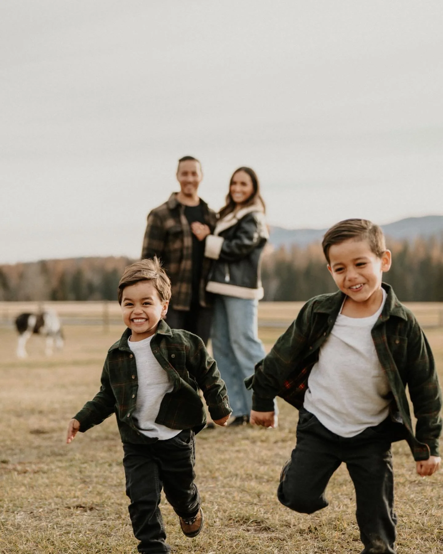 The most precious family shoot at the Clydesdale Outpost 🤍