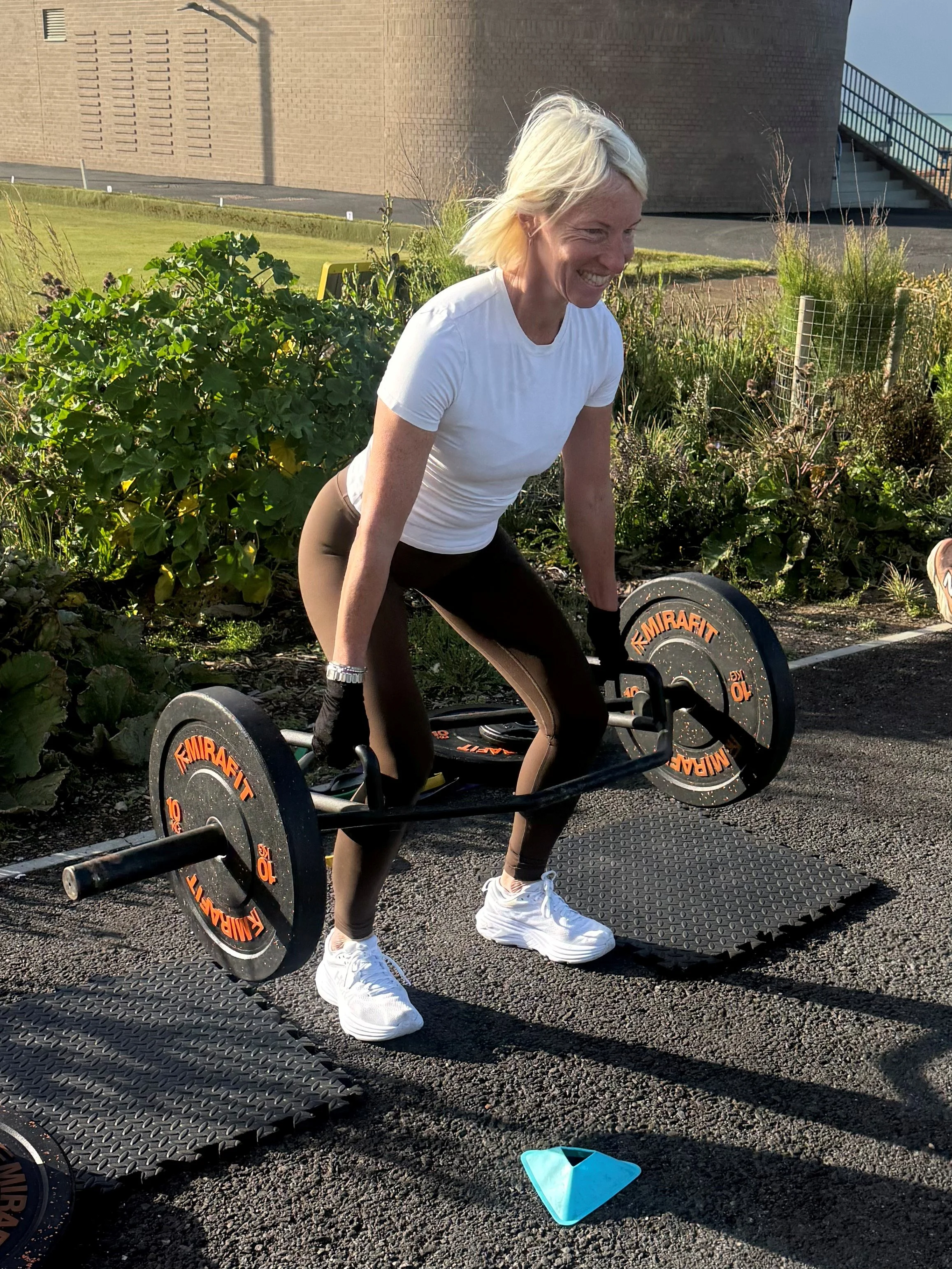 Lizzie Babble deadlift