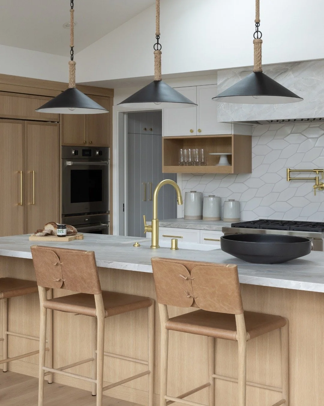 Great design starts with listening to your clients' needs.

For our #TransitionalHarmony project, we designed a kitchen that balances classic and modern elements, creating a space that feels cohesive, functional, and uniquely suited to the people who