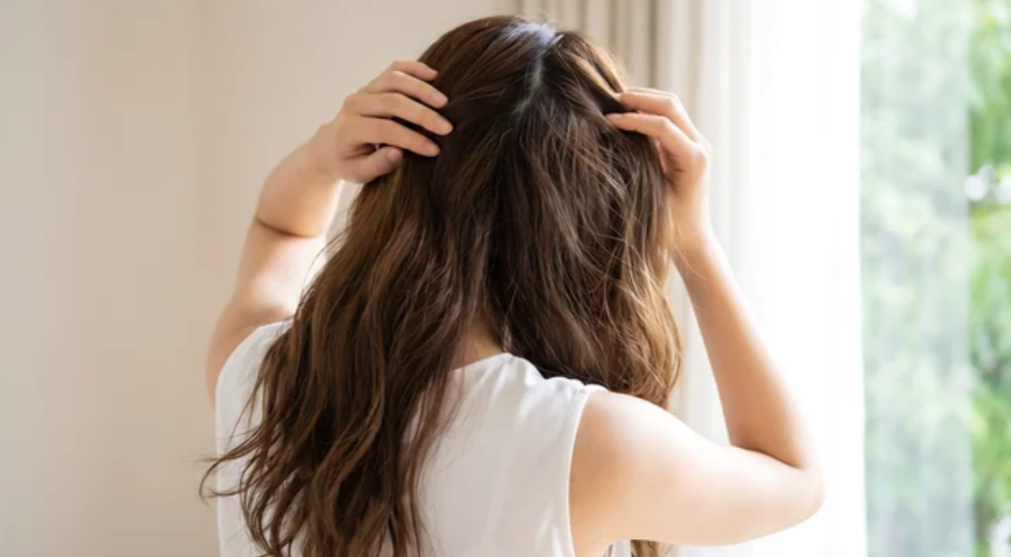 Winter Scalp Itch Solutions Alexandria VA | Holistic Hair Studio
