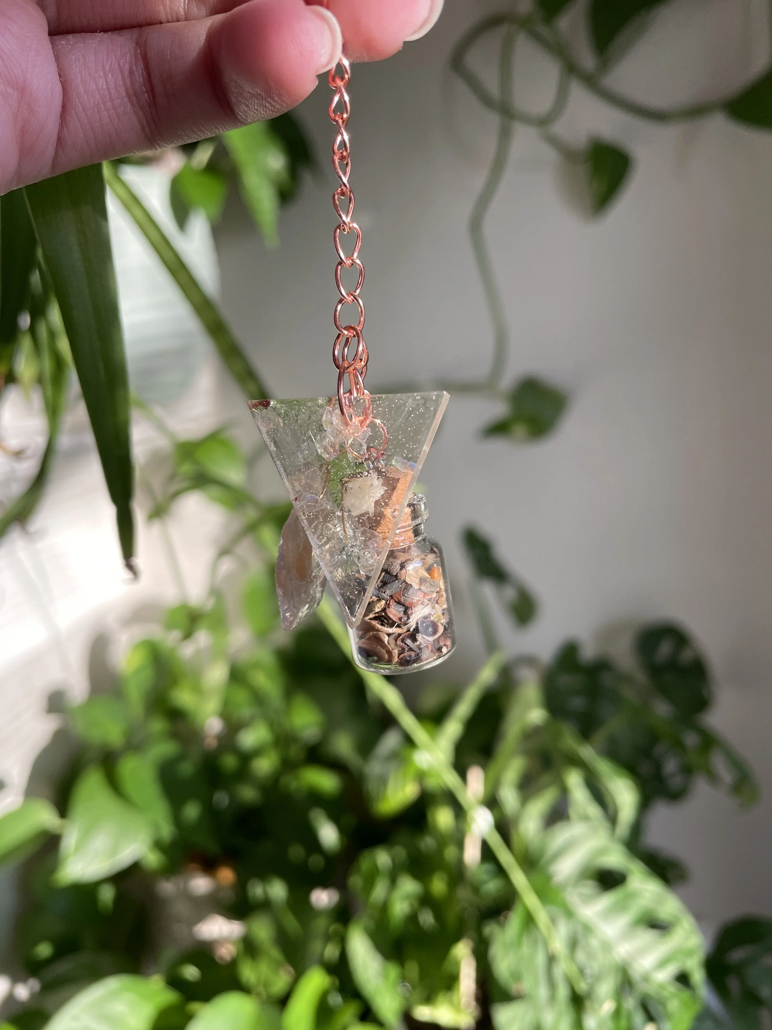 Be Wild Crystal Dried Floral Keychain