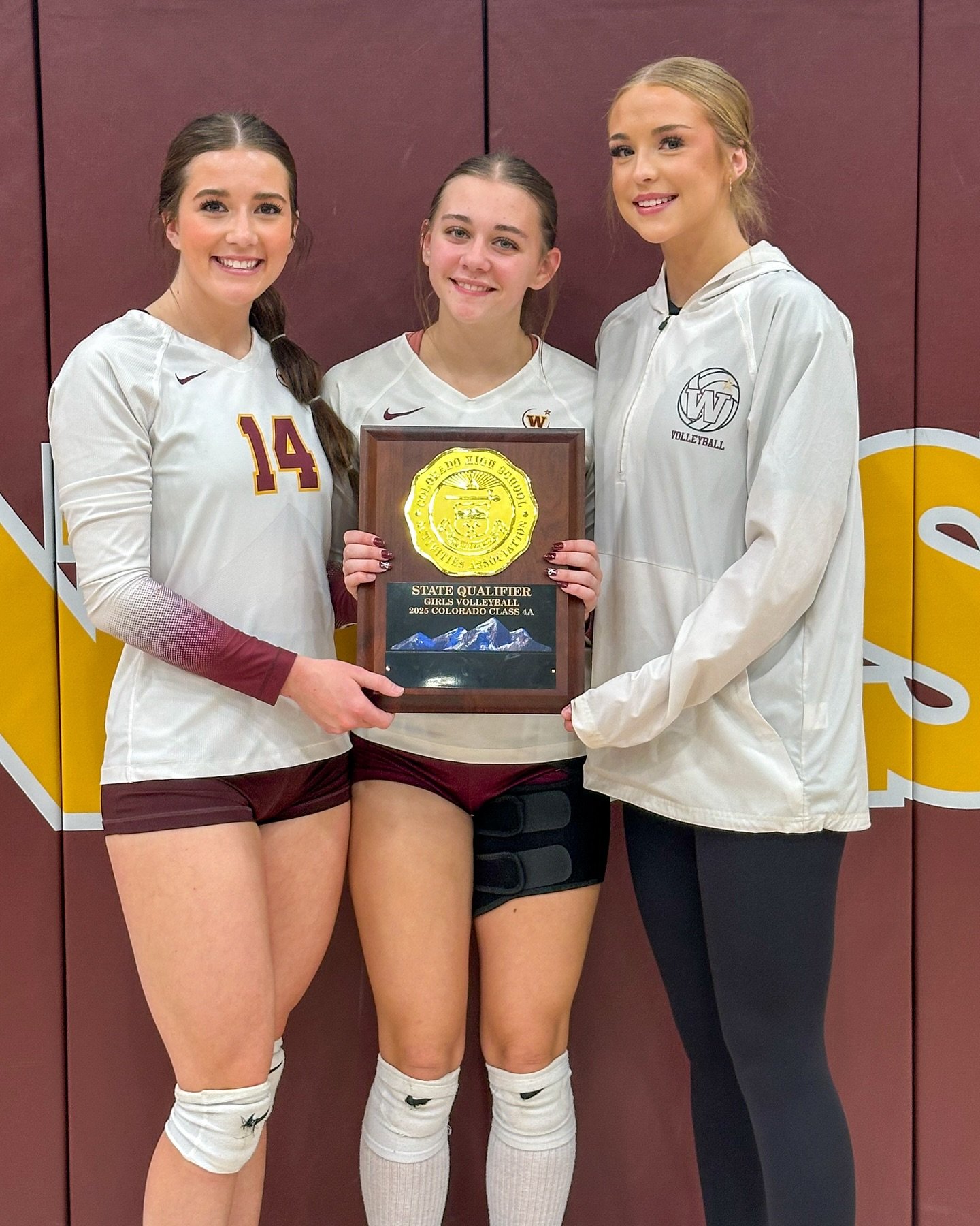 Congrats to 16 Royal - Avyn Packer, 17 Royal - Cadence McGuffey, and 18 Royal - Brooke Zink on winning the @chsaa 4A Region 2 regional! Good luck at state!! Go Skyline 💙🖤