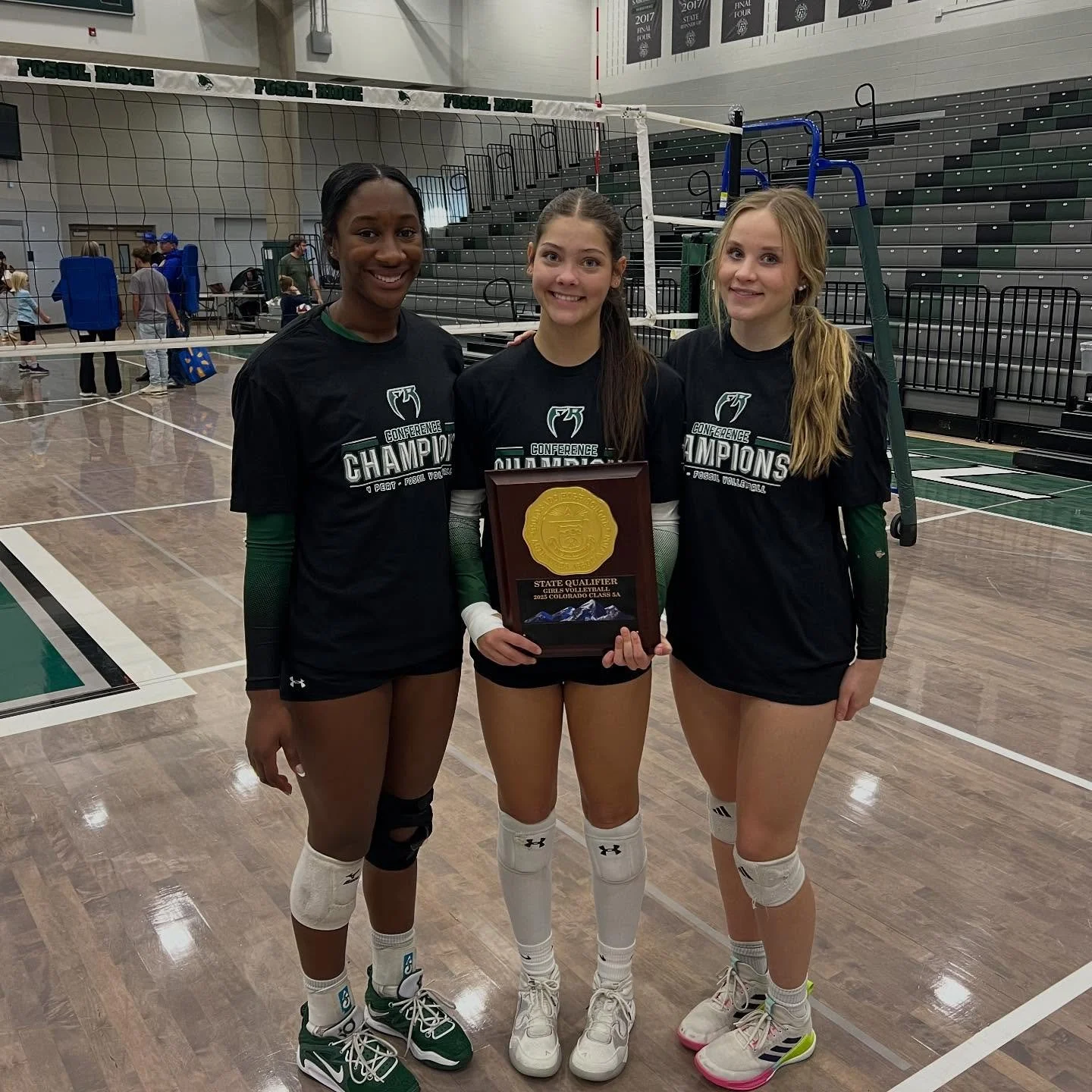 Congrats to 18 Royal - Alyssa Cottingham &amp; Trinity Burchett and 17 Royal - Raeya Garcia on winning the @chsaa 5A Region 1 regional! Good luck at state!! Go Skyline💙🖤