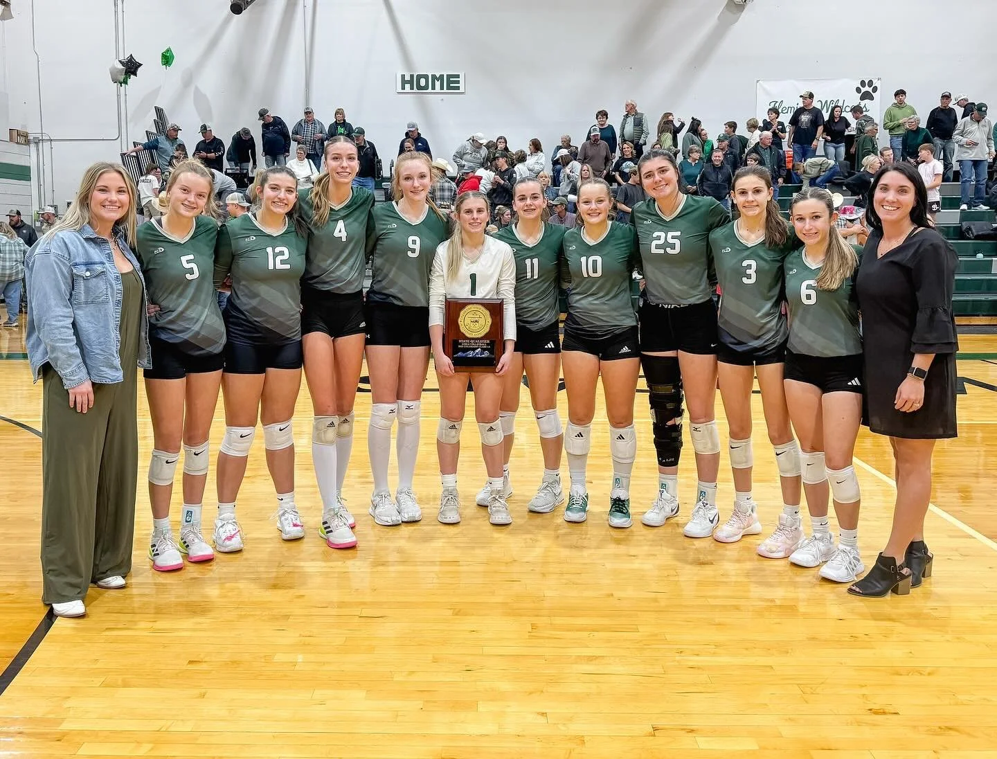 Congrats to 18 Royal - Ashley Bornhoft on winning the @chsaa 1A Region 3 regional! Good luck at state!! Go Skyline💙🖤