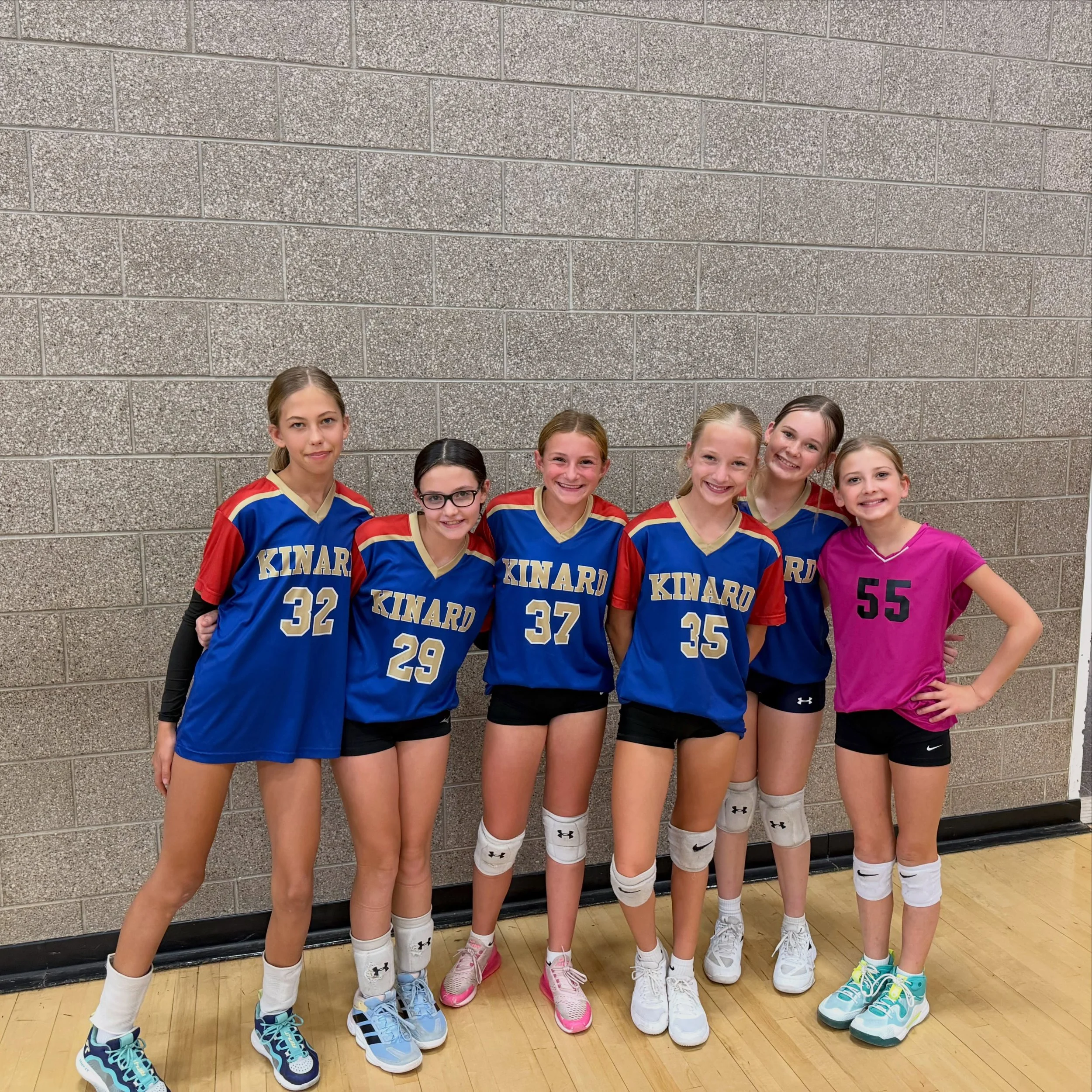 13 Royal &amp; 13 Black representing at Kinard 💙🖤
Evelyn Woolsey
Brooklyn Wilson
Claire Wetzbarger 
Avery Brockman
Phoebe Dumo 
Piper Hartman

14 Royal representing at Roosevelt vs Severance💙

Haylee Anderson
Piper Davidson 
Adleigh Shamburger