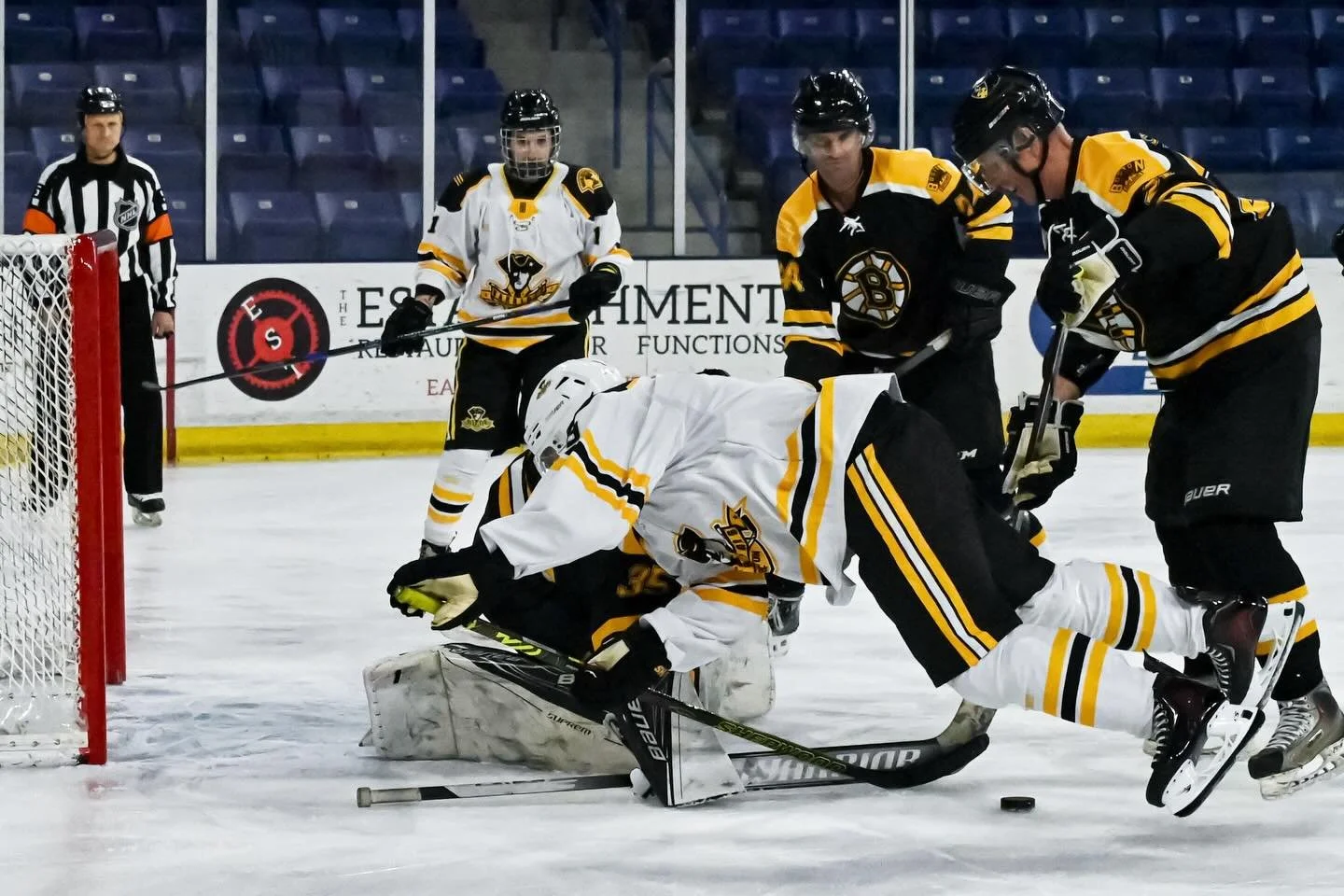 Bruins Alumni v Warriors Hockey 

@nhlbruinsalumni 
January 2026