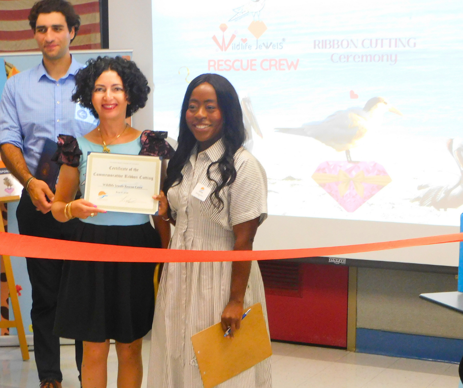 Wildlife Jewels Rescue Crew Ribbon Cutting-35.png
