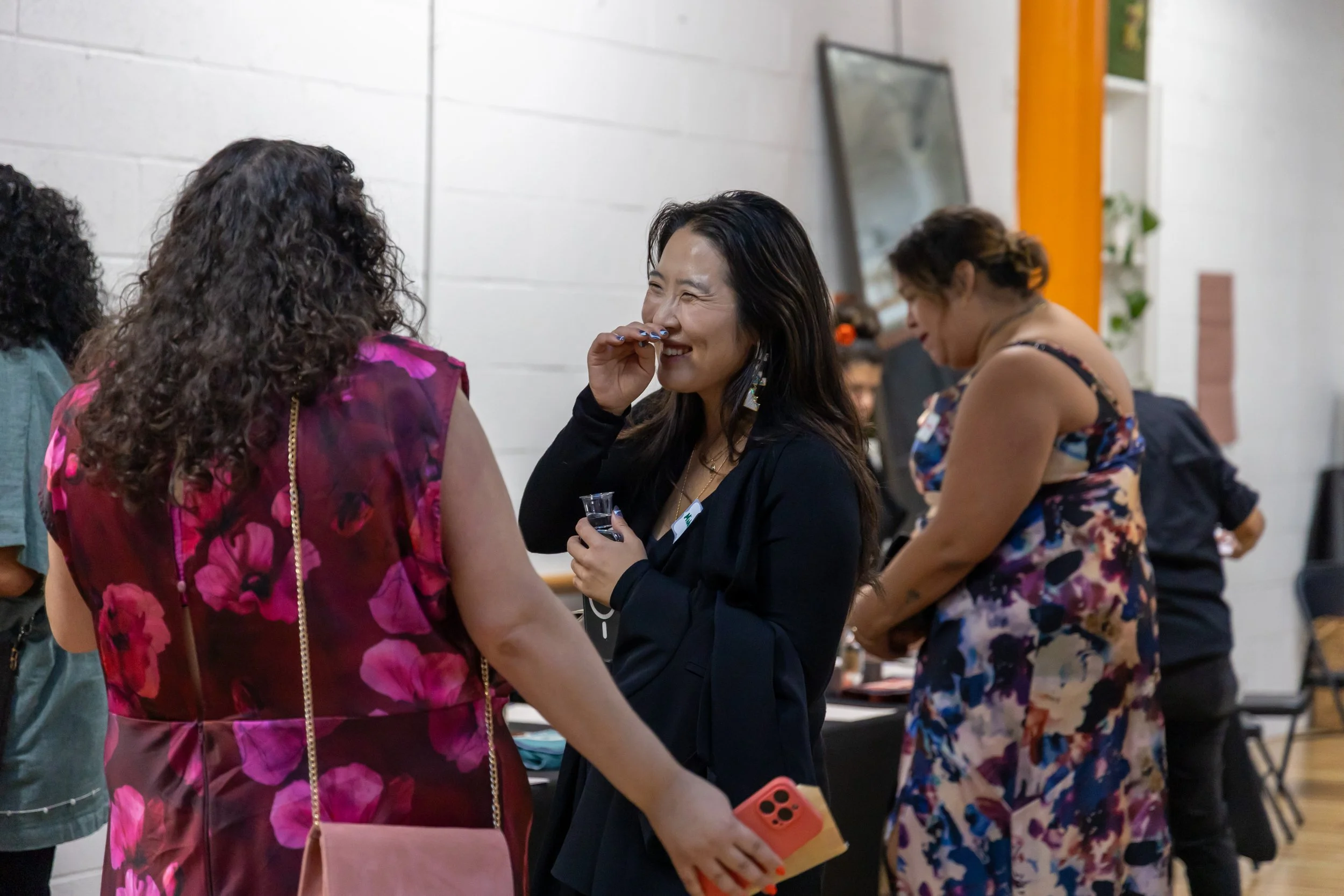 Gala-guetza laughing and talking. 