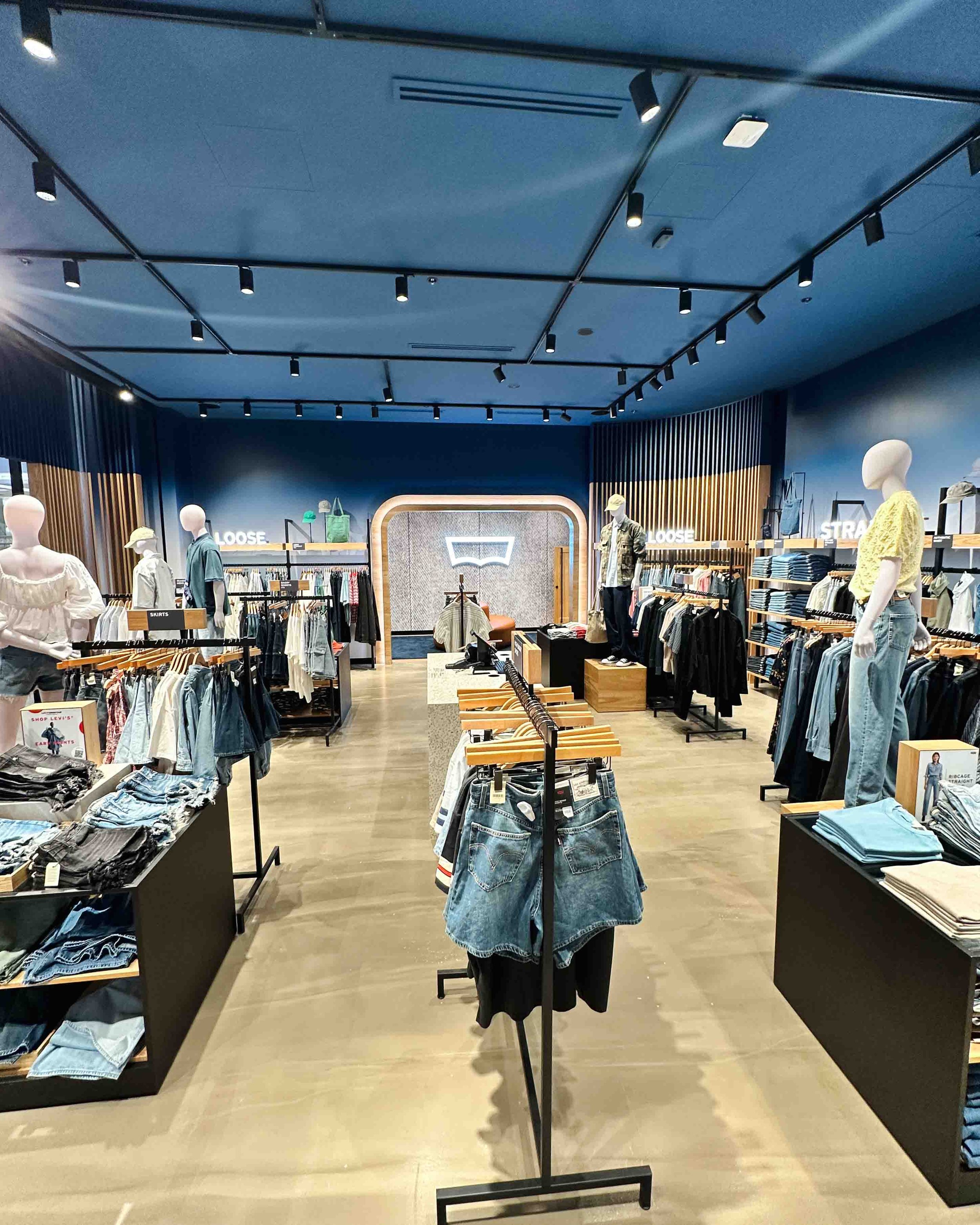 Levis Bondi Fitout by Addition Projects-5.jpg