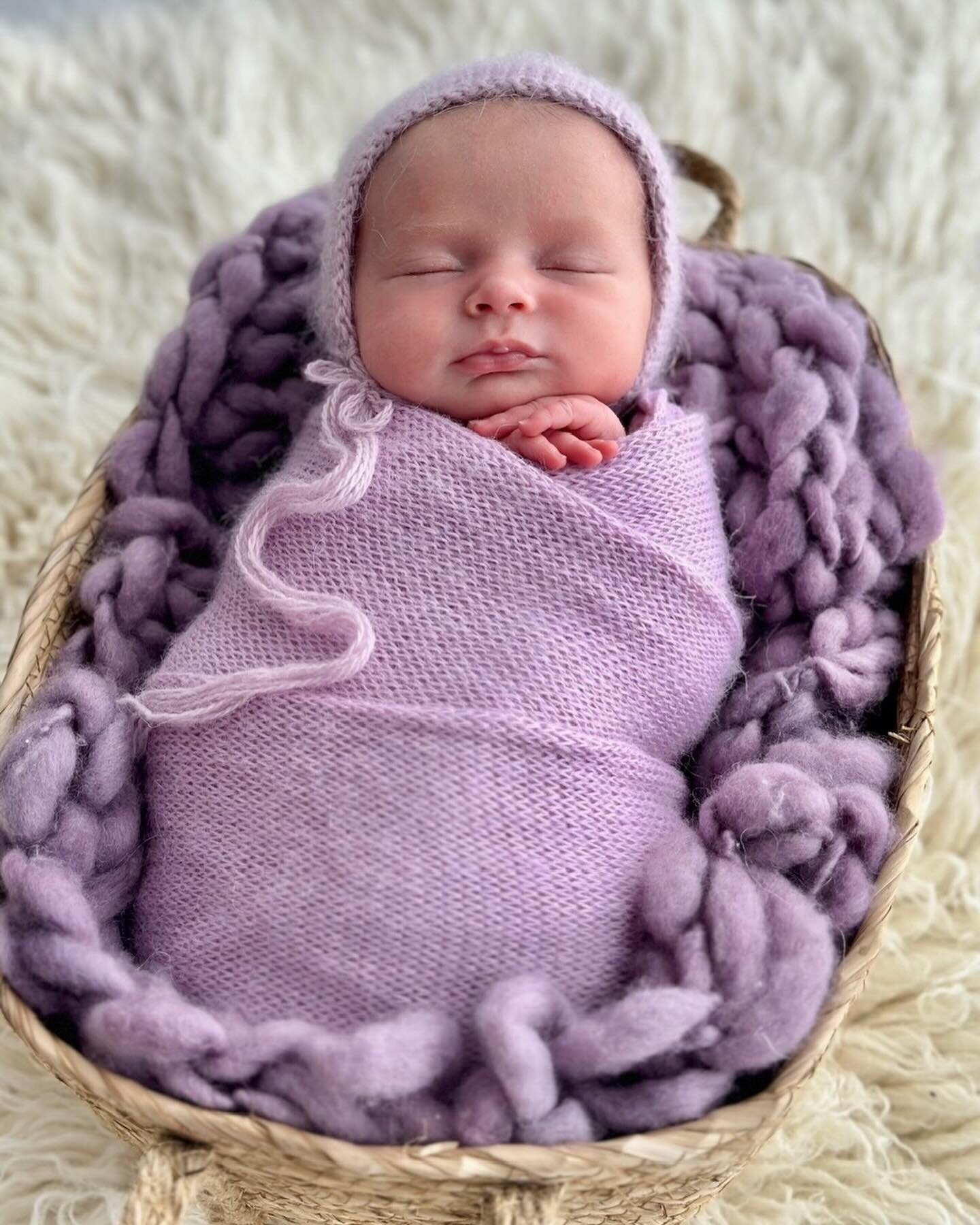 Baby Zahli 👶🏼💖

Gorgeous to see Zahli enjoying her baby spa visit 💖

Another delightful family to care for throughout their pregnancy and birth.

@ky_blackwell 
@sjoggeelong 

#newbornphotography #newborn #family