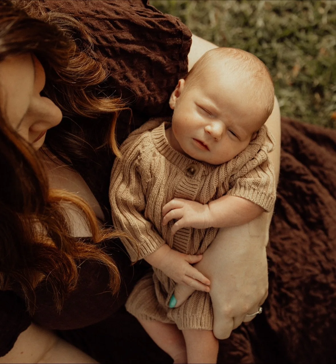 Throwback to tiny newborn Maverick! 🌸
We feel so grateful to have shared in Courtney and Tyler’s journey as they welcomed their beautiful baby Maverick into the world.