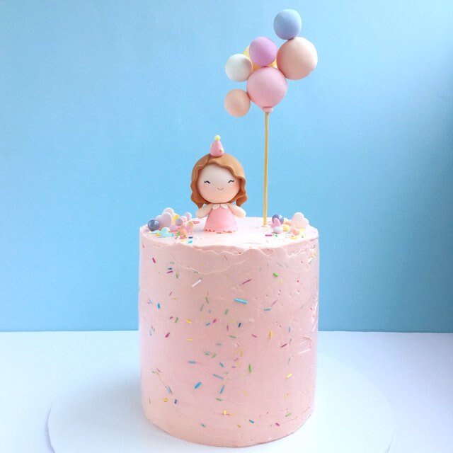 Balloon Garland Specialty Cake Topper because nothing says party time like a big bunch of balloons