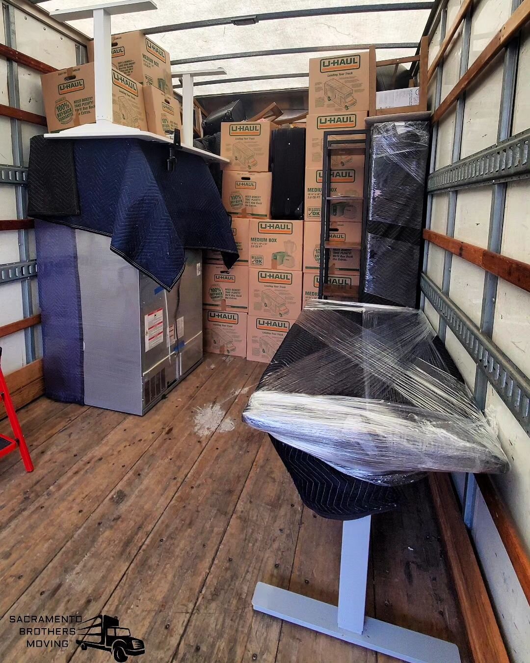 We move your stuff like it's our own belongings with care and efficiency. 

#carefulmovers #insuredmovers #sacramentobrothersmoving #fypmoving #fyp #sacramentodowntown #eldoradohills #riolindaca #westsacramento #davisca #fastmovers #localmoving