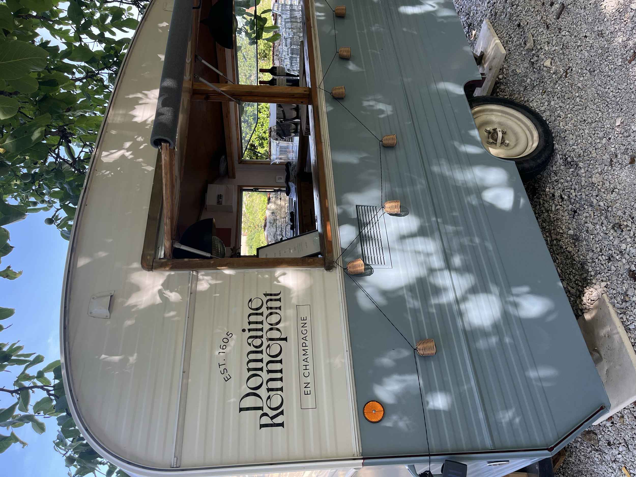 V & L - Champagne, France