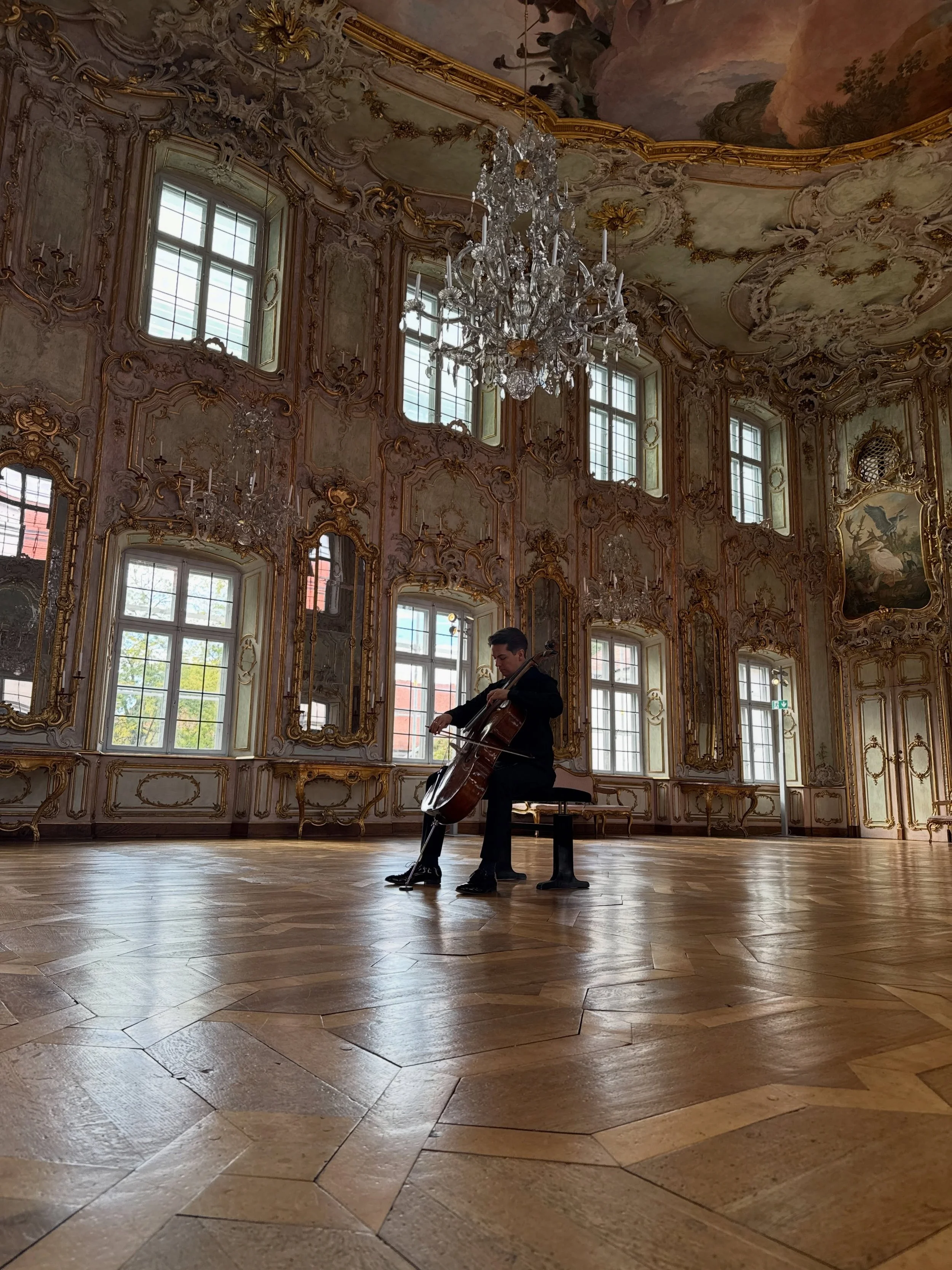 What a beautiful morning in such an incredible space. 
✨🎥
🙏🙏🙏 @coredia.de