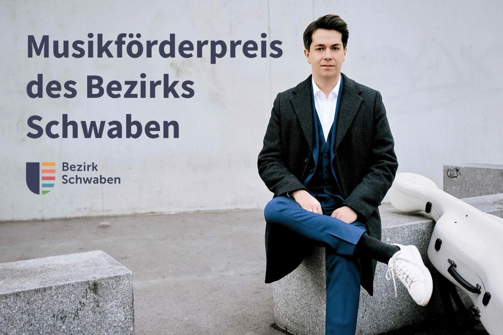 Ich freue mich sehr, in diesem Jahr mit dem Musikf&ouml;rderpreis des Bezirks Schwaben ausgezeichnet zu werden, der mit 15.000&euro; dotiert ist.

Es ist mir eine gro&szlig;e Ehre, diesen Preis zu erhalten, mit dem bereits so herausragende Musiker:in