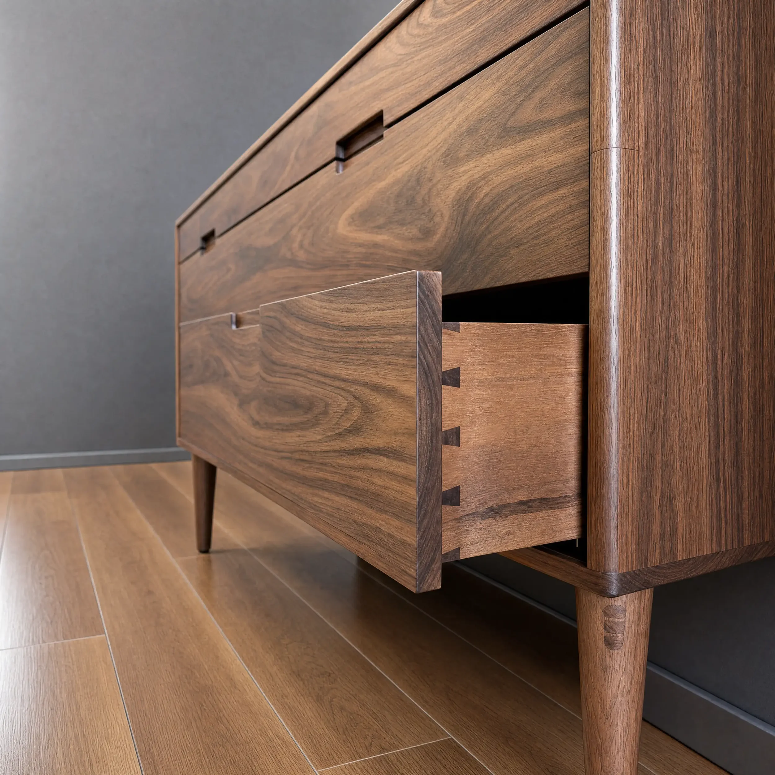 Rivadavia-sideboard-american-walnut-sydney-II.webp