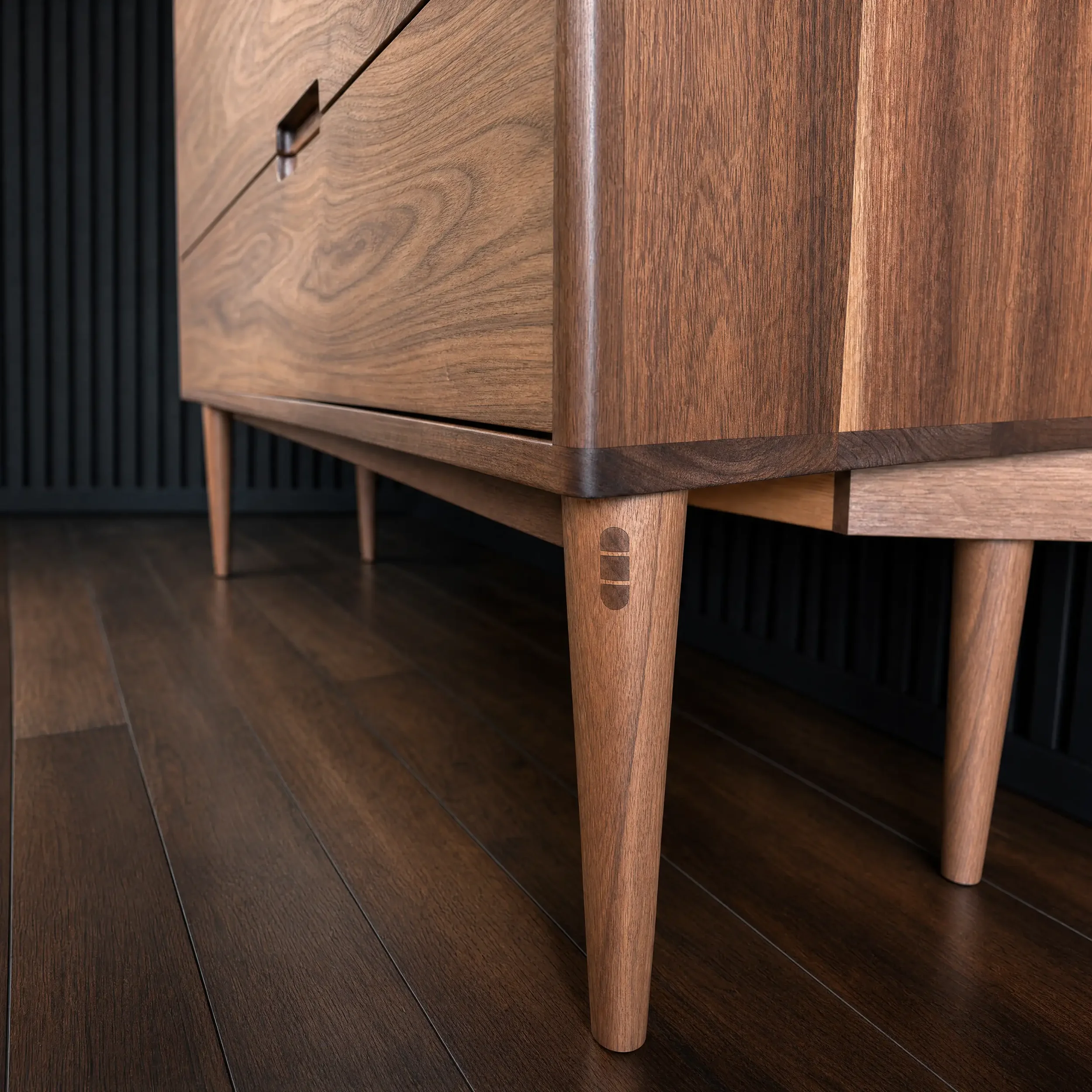 Rivadavia-sideboard-american-walnut-sydney-I.webp