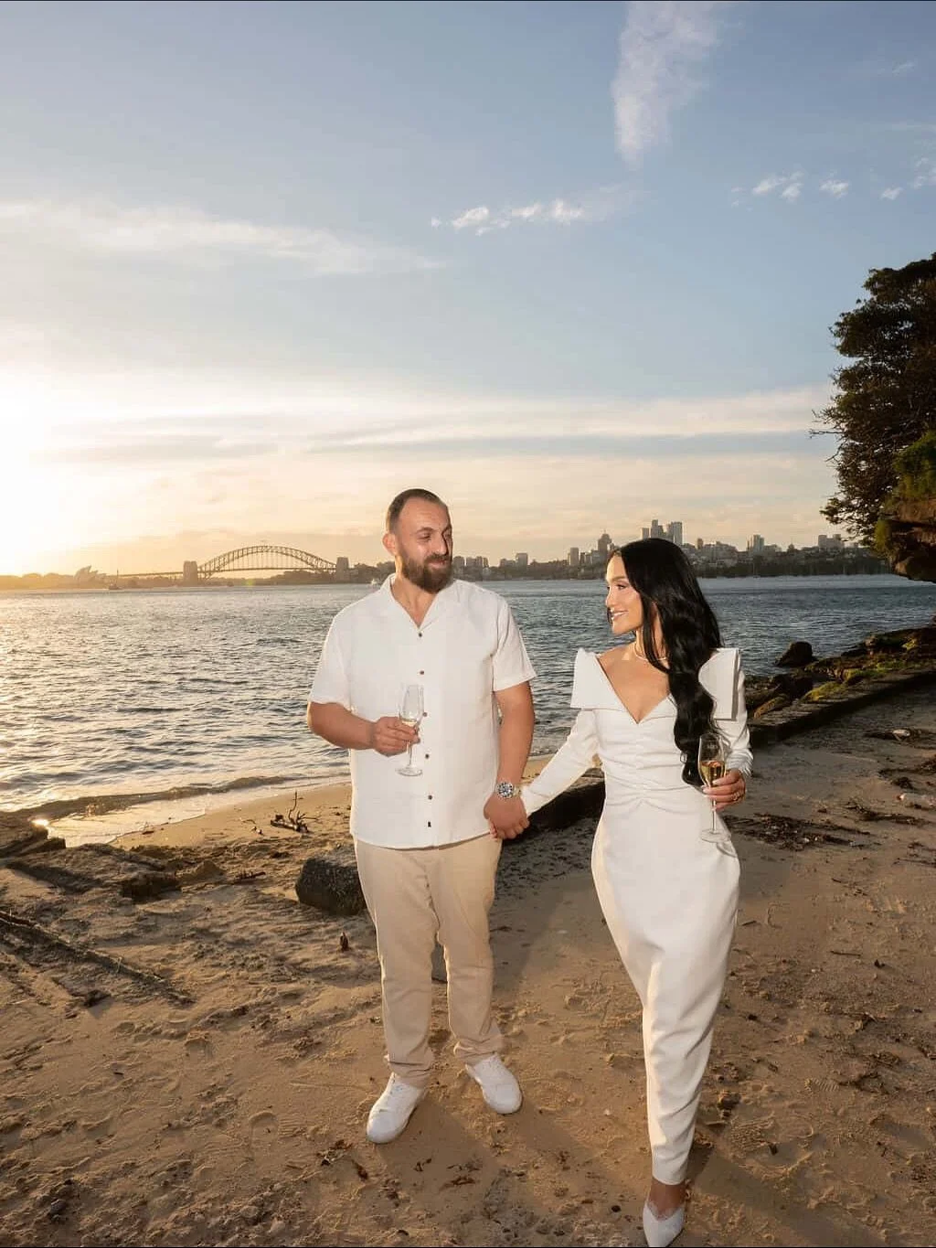 Glow for my stunning bride to be @rhondajabb

Captured by @a2zweddings 

@taniachihamakeup 
@guisellemarielhairandmakeup 

#madetoglowtans