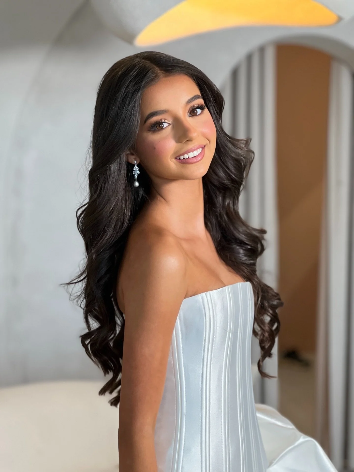 Formal glow for my gorgeous Boo ♡ @_biancamira 

@hair_by_aida 
@nathaliesadermakeup 

#madetoglowtans