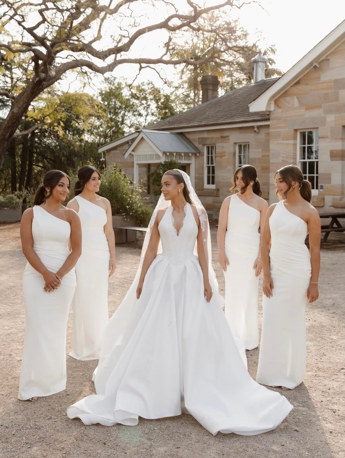 Glow for beautiful Ellie and her girls @ellieabouharb 

Captured by @georgejohnphotography @bridetobesocials @pixelmediaau 

@leahdagloria 
@jenetzaiter 
@propmywed 
@vdhair 
@lydiasleimanmakeup 
@rosariesforlife 
@melissadcruzfloral 
@harboursidedec