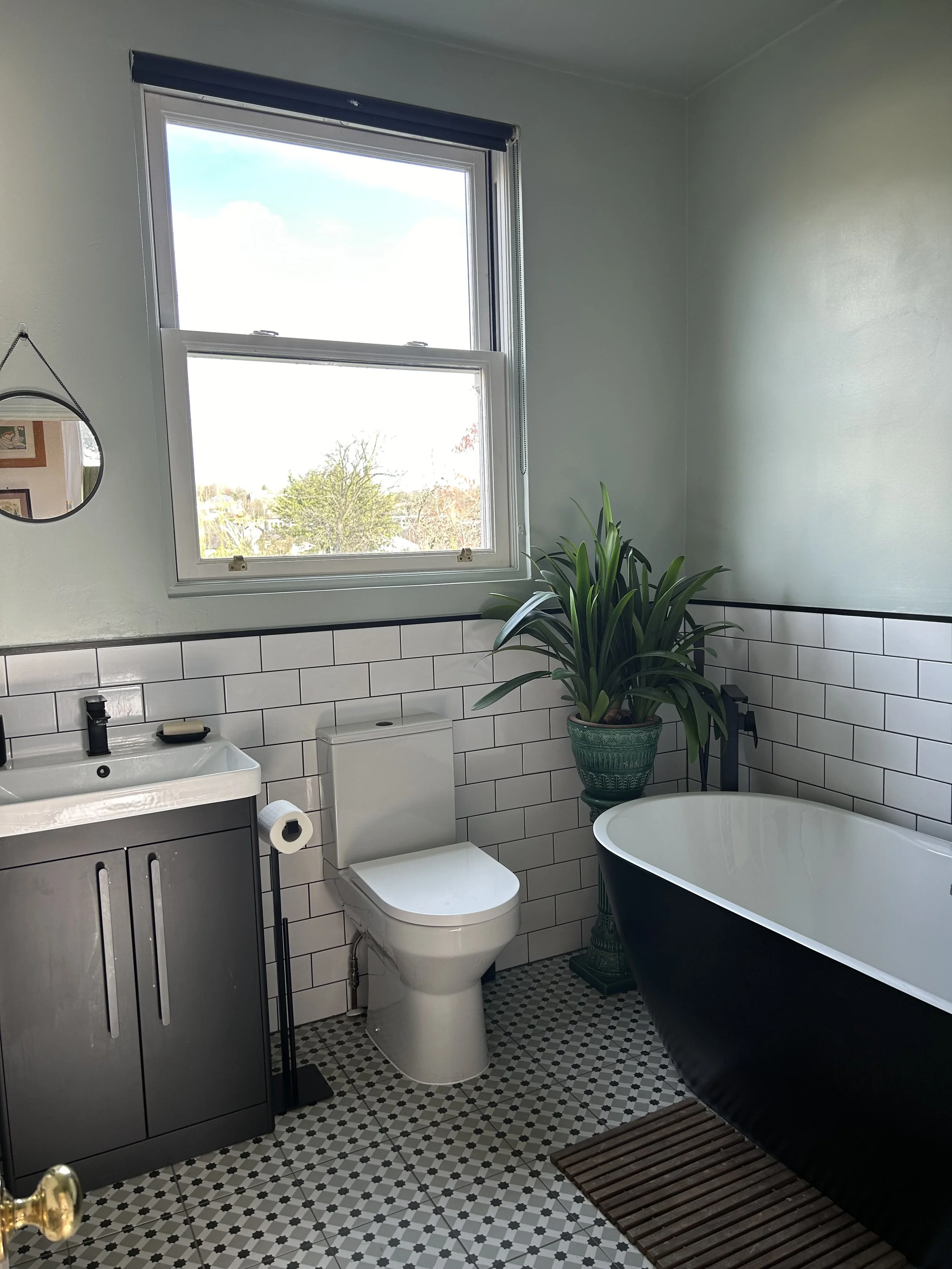monochrome bathroom design