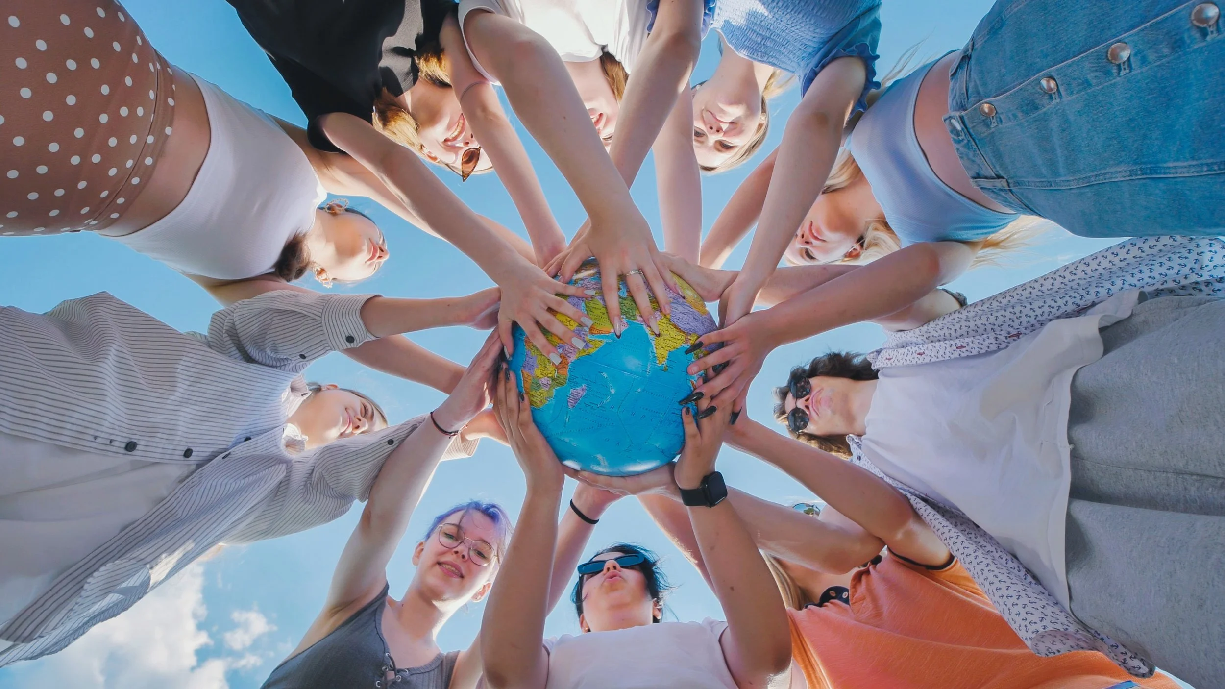Finding Your Herd:&nbsp; Why Communities and Cross-Industry Insights Define the Modern Marketer