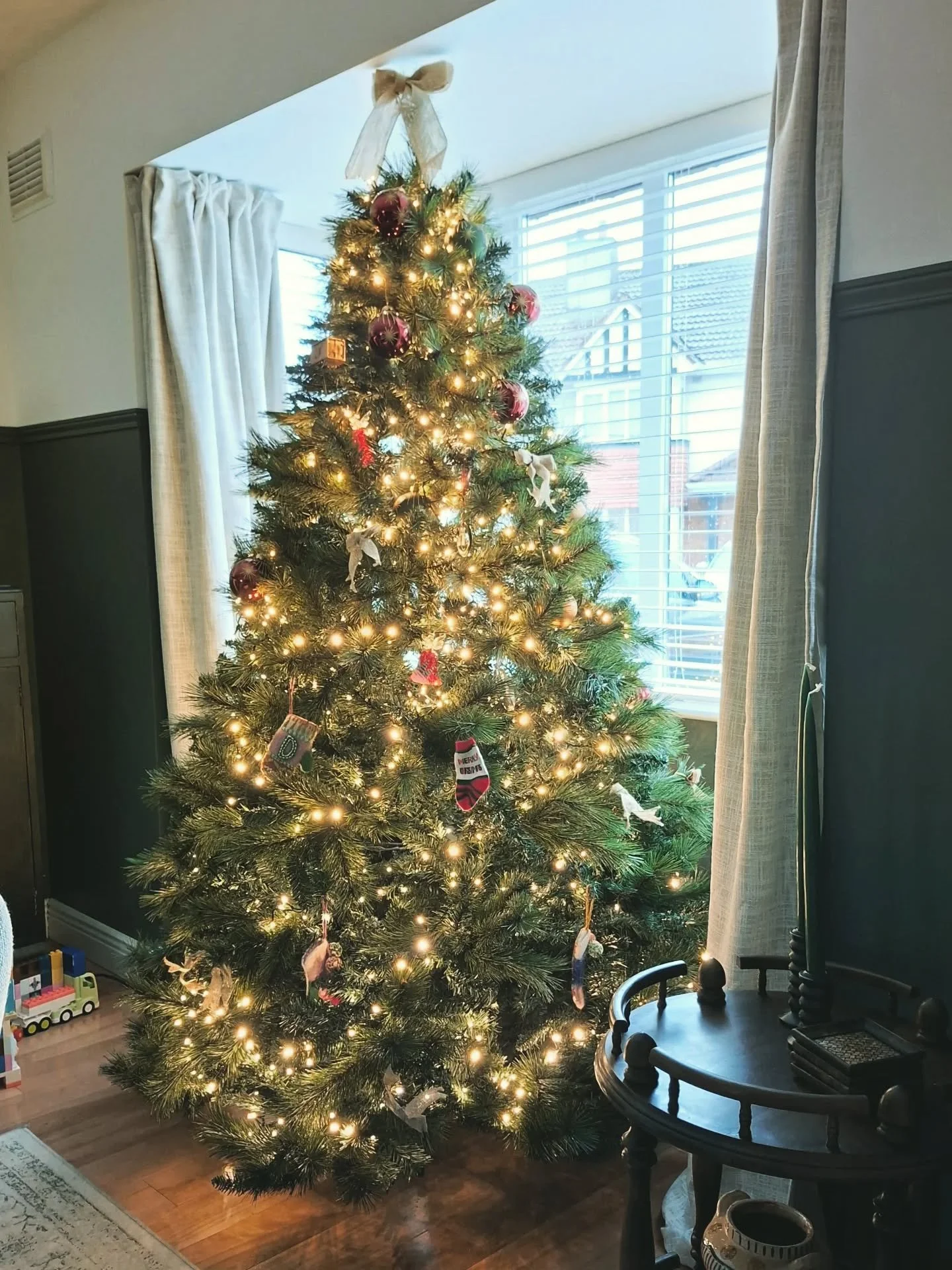 Feeling Christmassy...
.
.
.
.
.
.
.
.
.
#christmas #christmasiscoming #christmastree #christmastime #designinspiration #design #designer #designinterior #designideas #interiordesign #interiordecor #interiors #interiordesigner #interiorstyling #homed