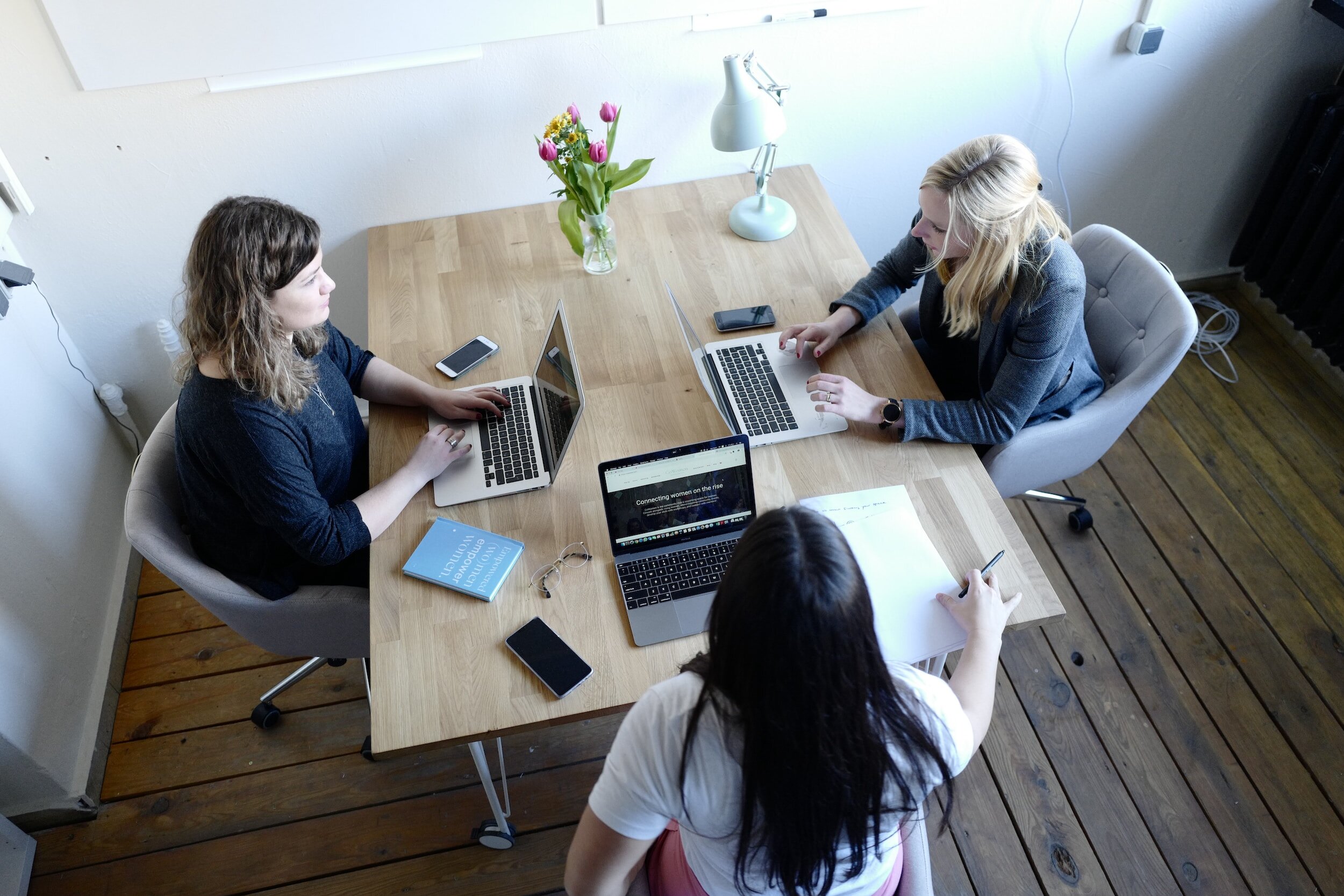 Unleashing Creativity and Productivity: 5 Reasons to Join a Co-Working Space