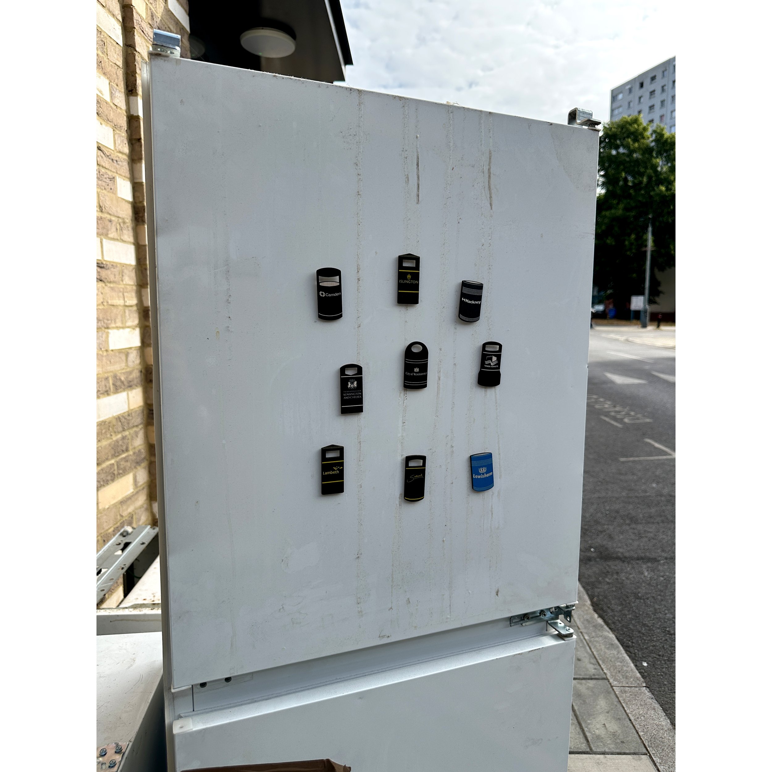 all_bin_magnets_on_large_bin.jpg