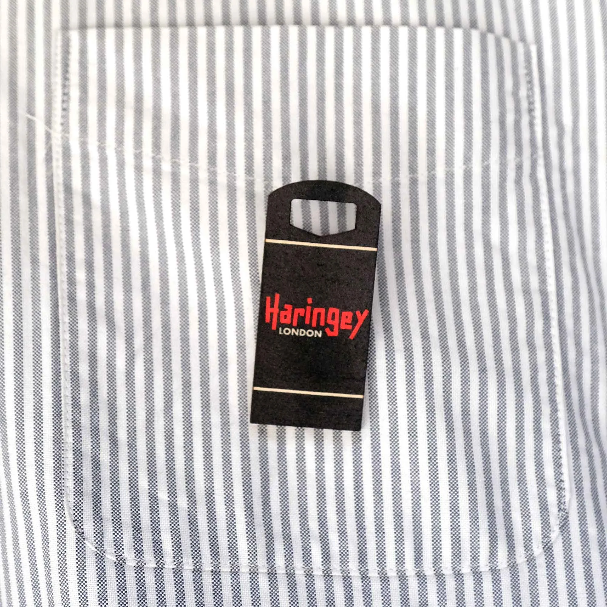 Haringey_bin_badge_pocket_1_small.jpg