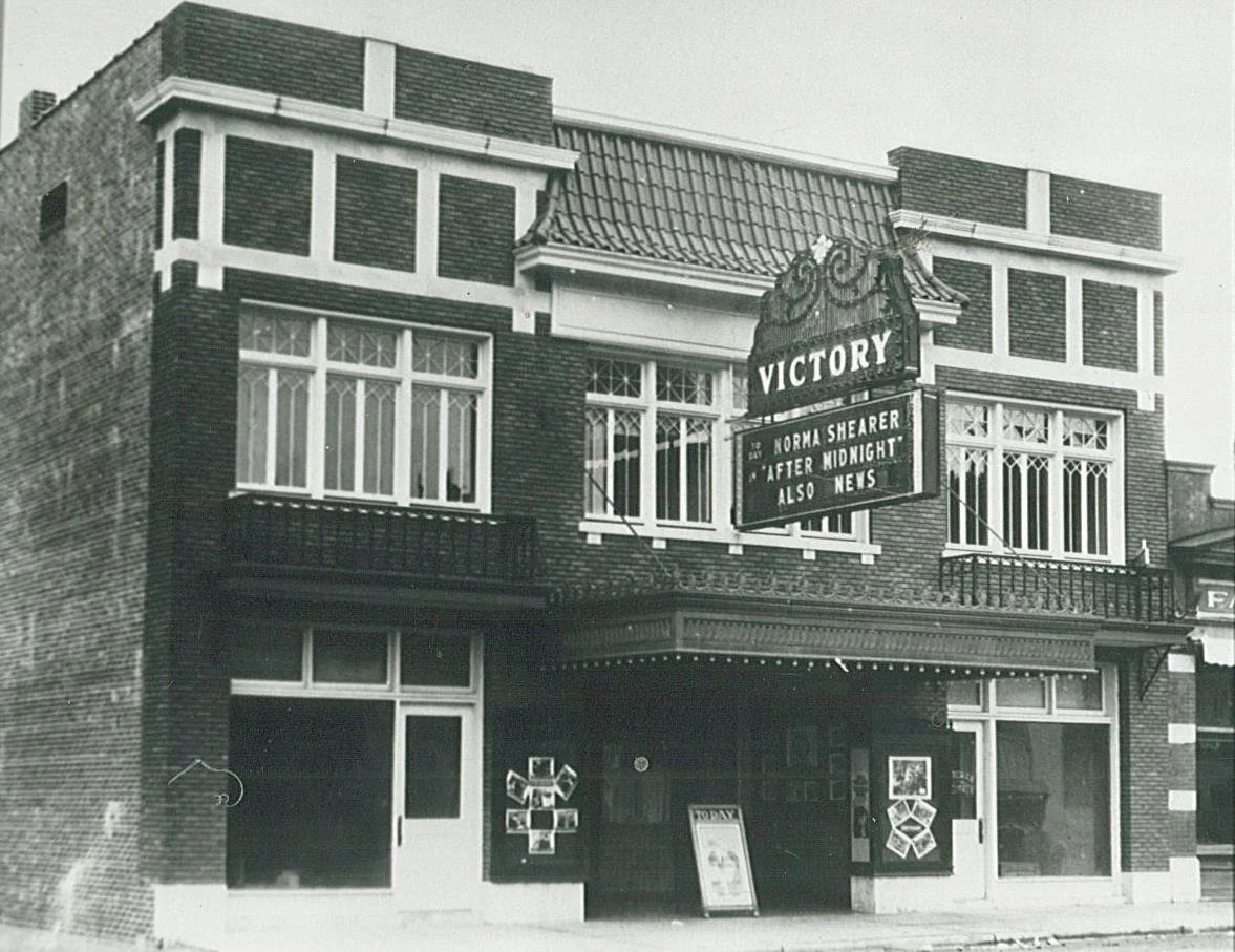 Victory+Theater+exterior+1920s.jpg