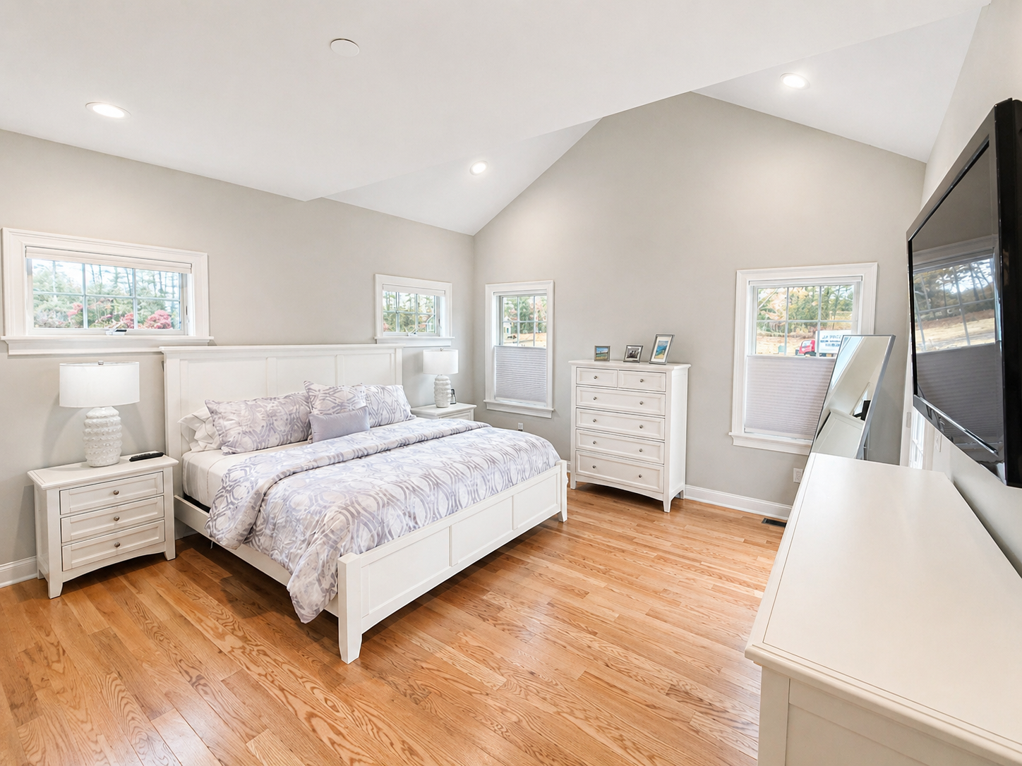 3 WVD_MASTER BEDROOM.png