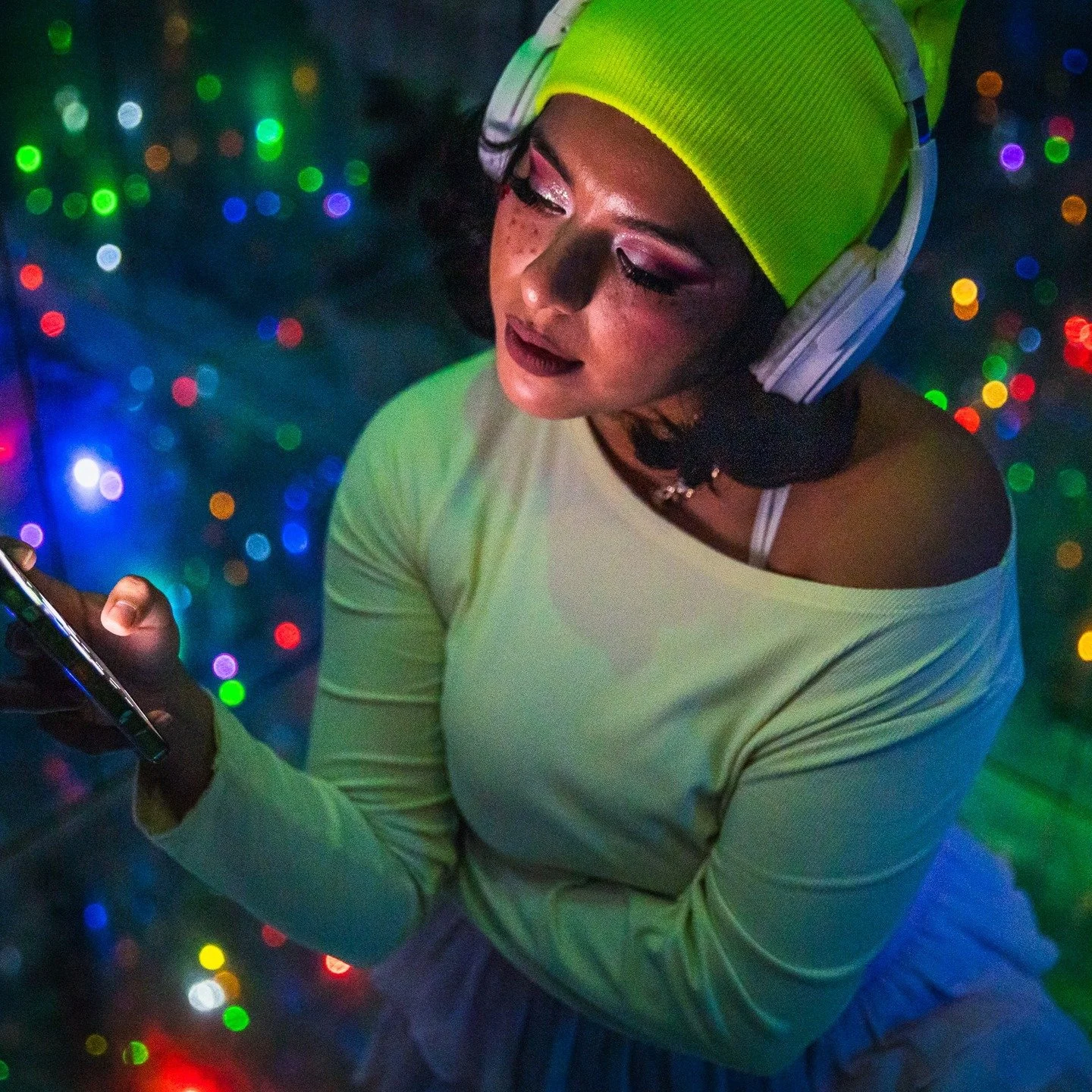 I attended a retro-style meetup hosted by @sa.creatives. I met some amazing creatives and collaborated with a few new models. Here are some of my favorite photos I took of @eddyreyna_. Be sure to follow her and enjoy the photos.