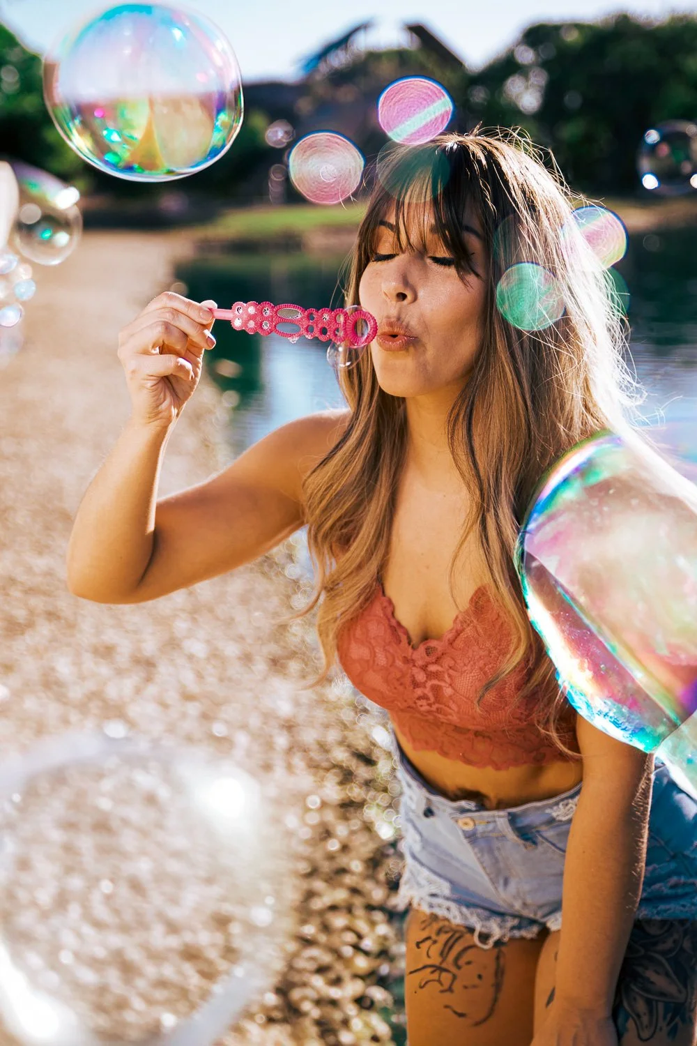 It's been a while since I posted photos from one of my photo collaborations. In March I collaborated with @megancashmodel  in a bubbles-inspired photo session. Here are a couple of my favorite images from that session. 

Model: @megancashmodel