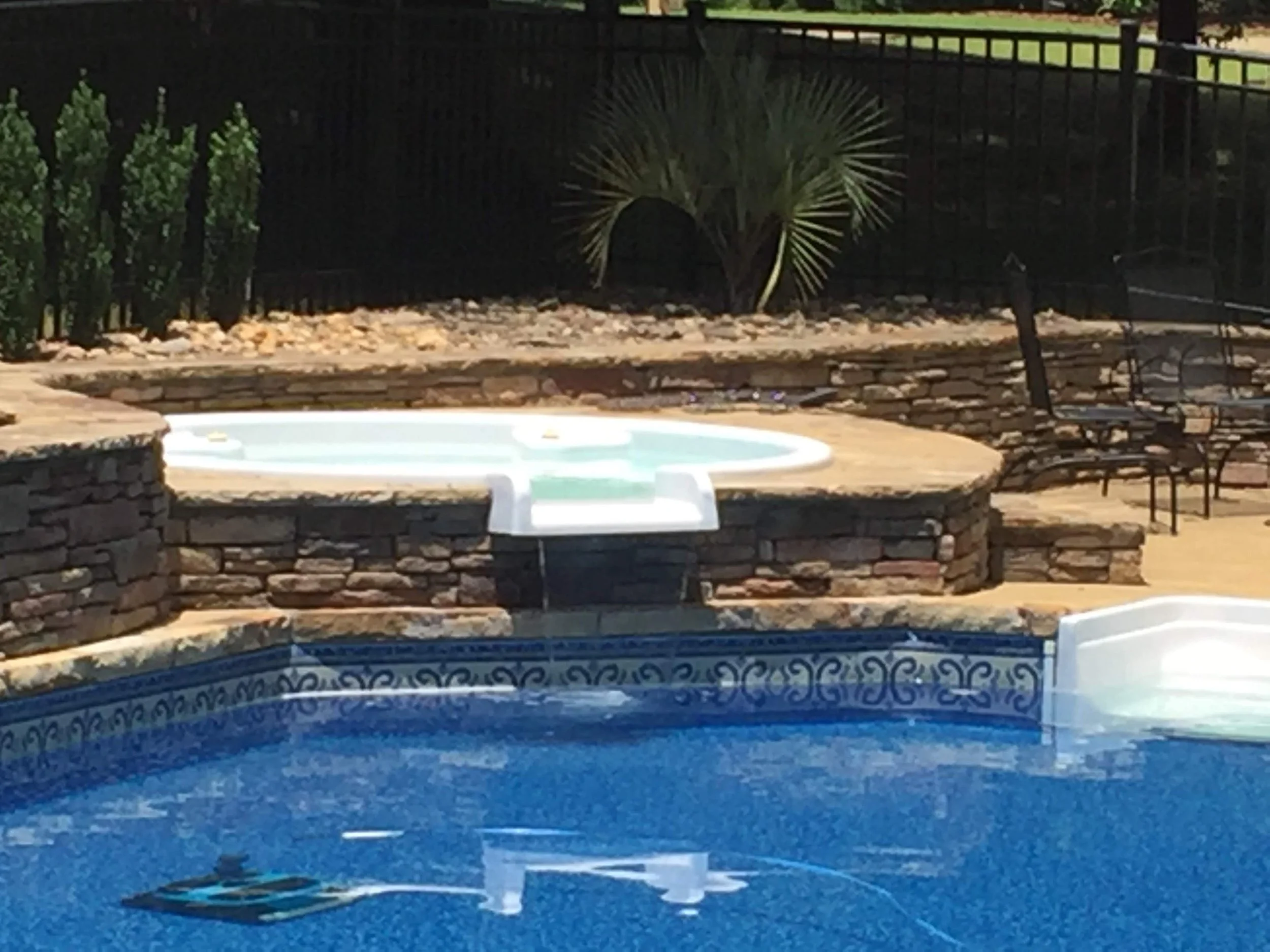 Pool Spill Over Spa.JPG