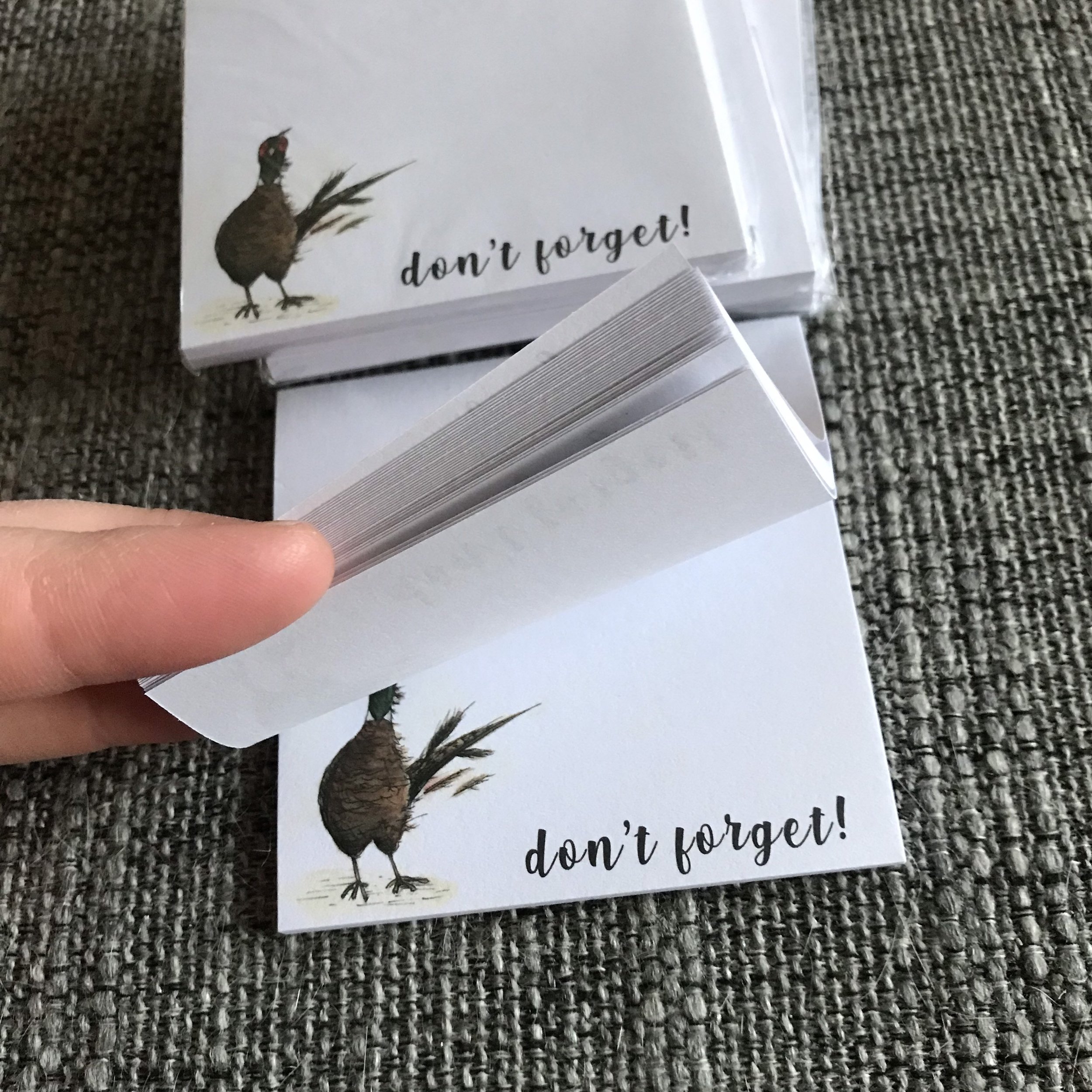 https://i.etsystatic.com/16832759/r/il/d3d52f/3760648962/il_fullxfull.3760648962_kamu.jpg