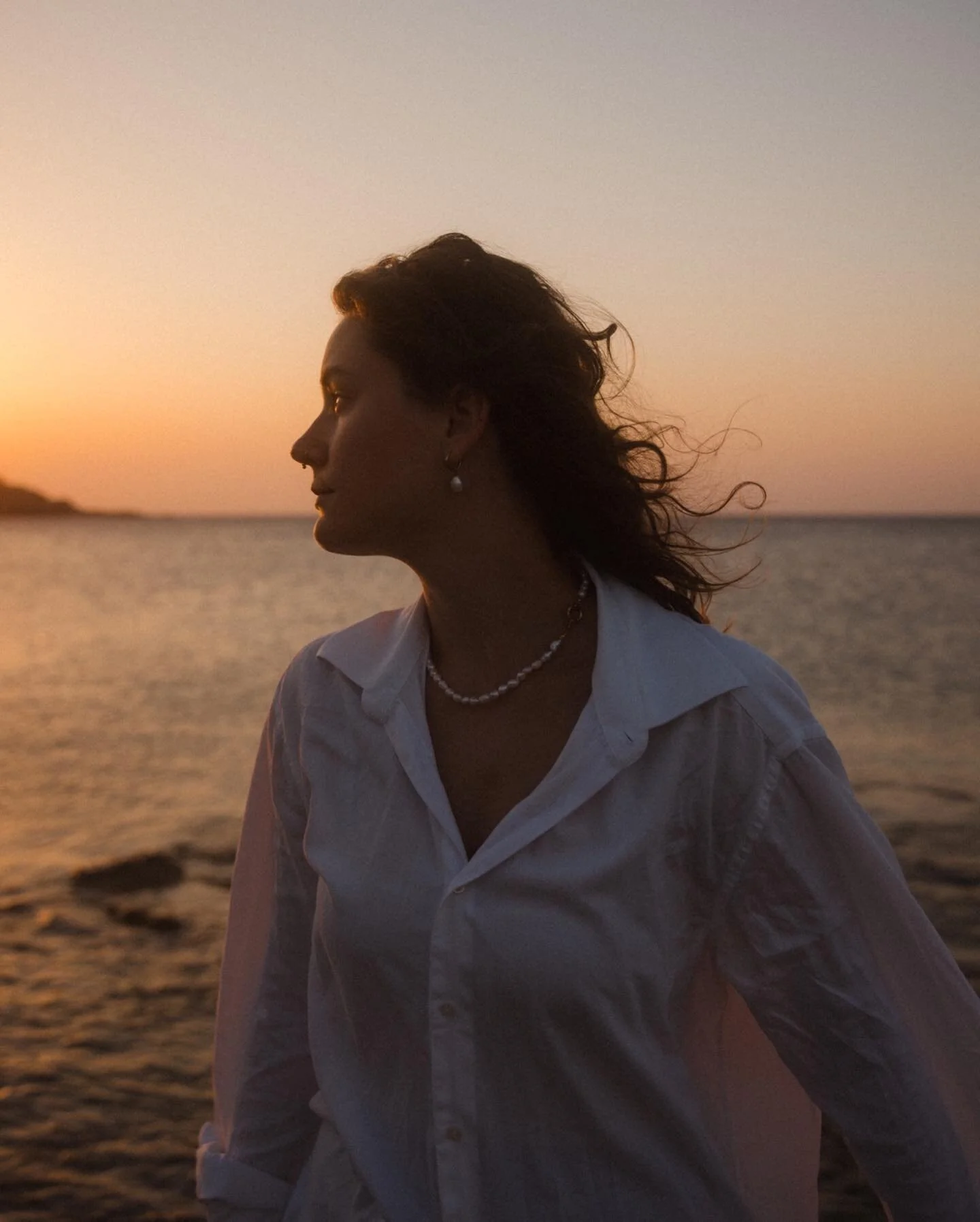 La Solitude.

#photography #photographer #canonphotography #canonswitzerland #swissphotographer #solitude #nostalgia #portraitphotography