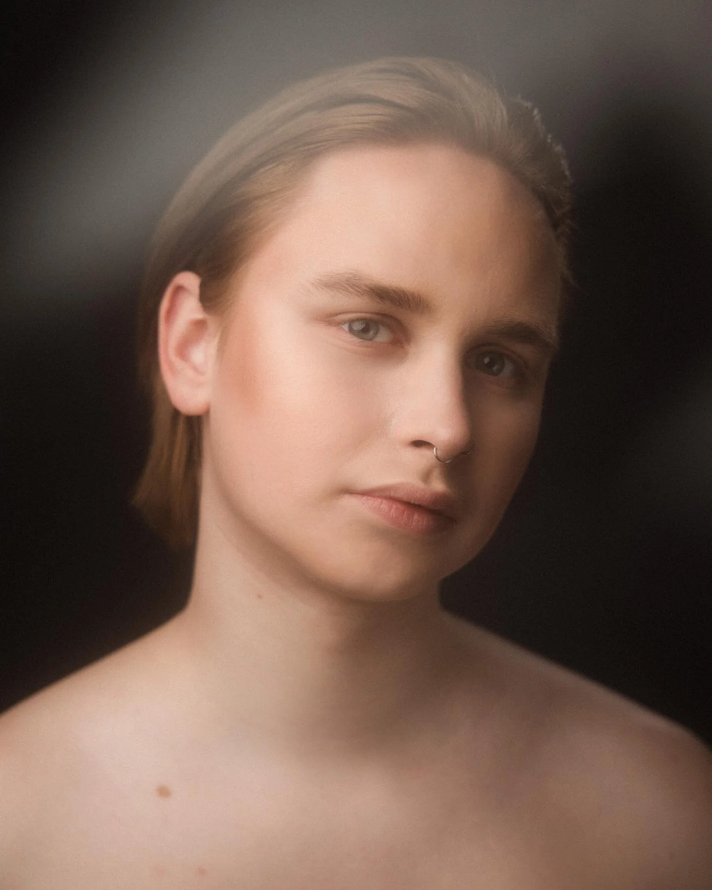 couldn't be more proud of who you've become🫶🏽

Freis Proj&auml;kt mitm @dominik.cold / Februar 2023

#portrait #portraitphotography #portraitphotographer #basel #schweiz #switzerland #fotografinbasel #fotografie #portraitfotografie