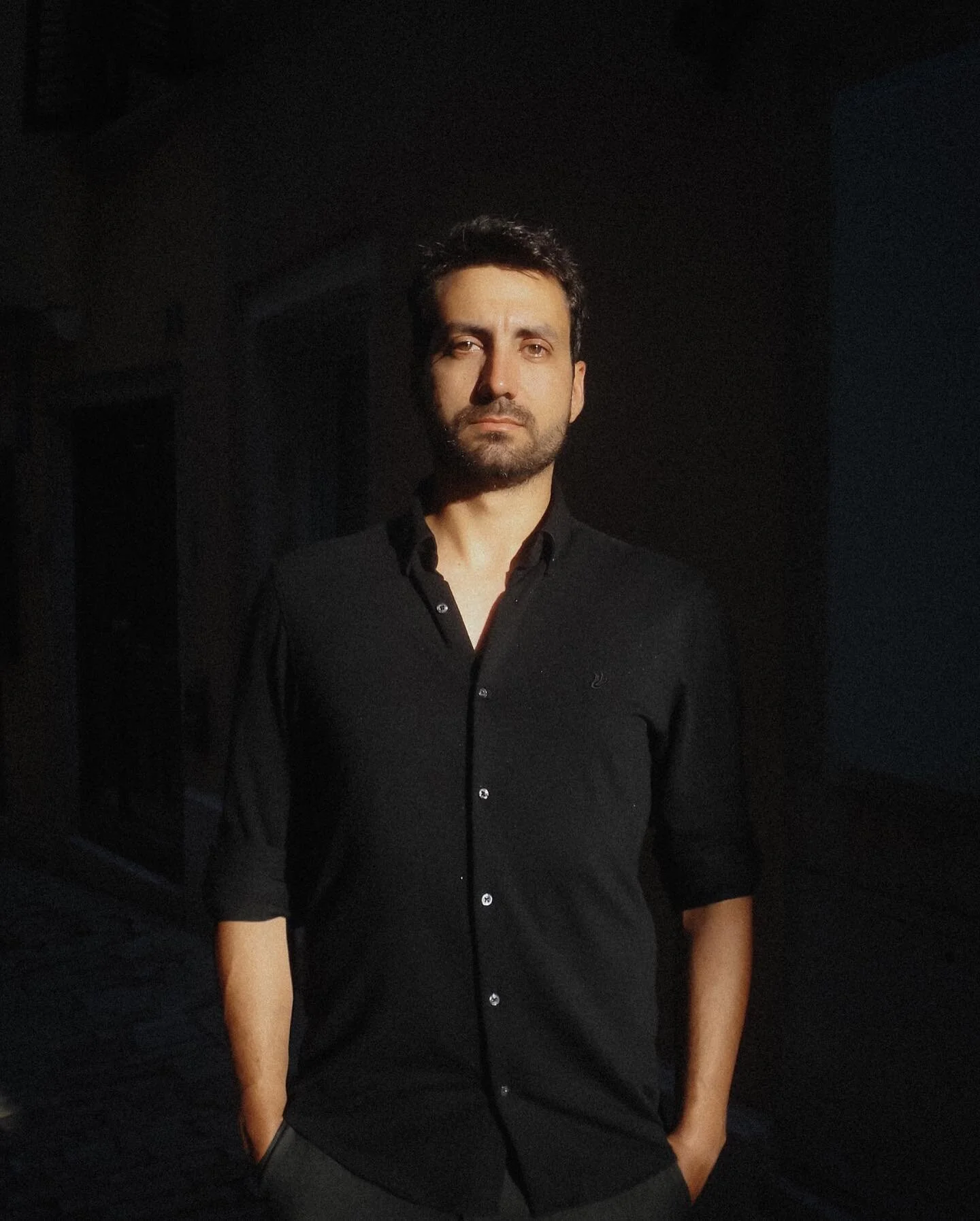 ✨wonderful memories captured with the sony cybershot from 2004 - showing you once again that fancy equipment doesn't matter as much as your love and passion for the moment🥰

📍 @seasunsalsa in #rovinj with the amazing @bailamossalsa crew❤️

😅swipe 