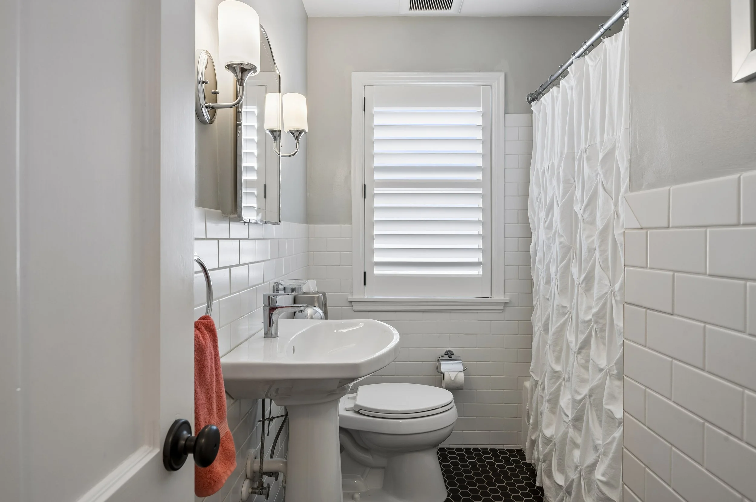 4111 Raleigh Avenue - Spacecrafting - 0021 copy.jpg