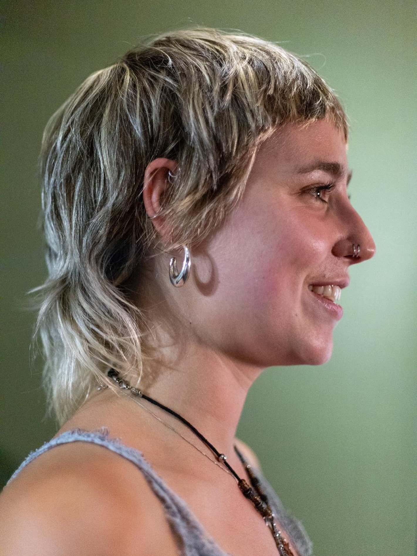 Sunlit Mullet Moment 

A little edge, a little softness &mdash; the perfect blend of bold texture and sunlit dimension.
Living for this effortless, lived-in blonde glow! 
By @keira.urbangreen 
Booking link in bio 

#BlondeHighlights #ModernMullet #Mu