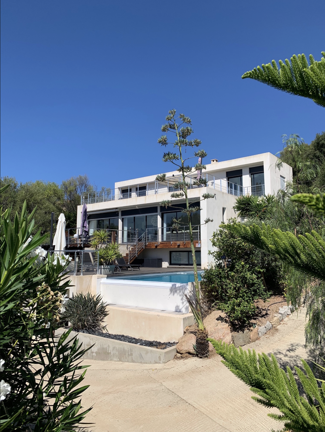 Location Villa avec vue sur mer et piscine à Tiuccia