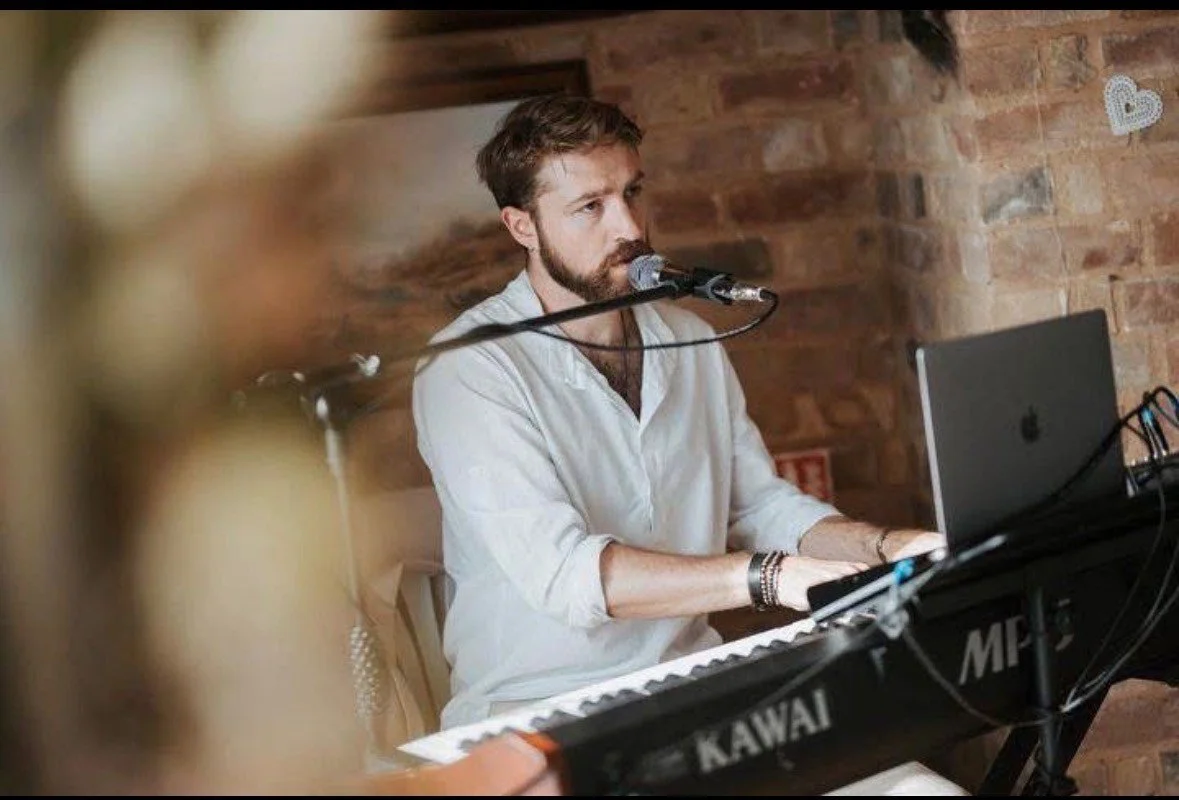 Acoustic Sunday with Sam Herbert