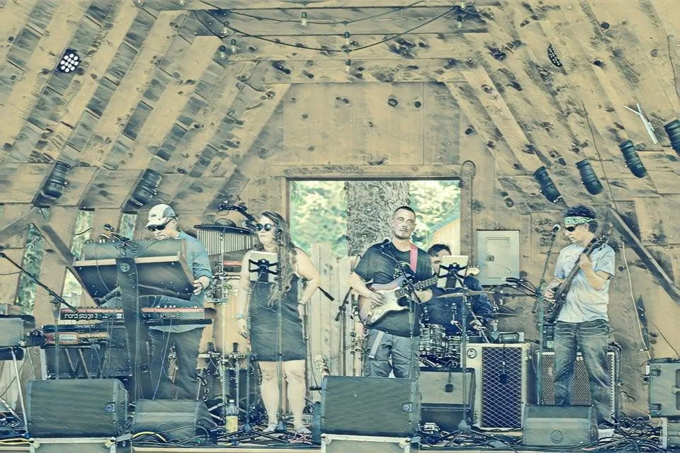 Live Music with Feed the Fire