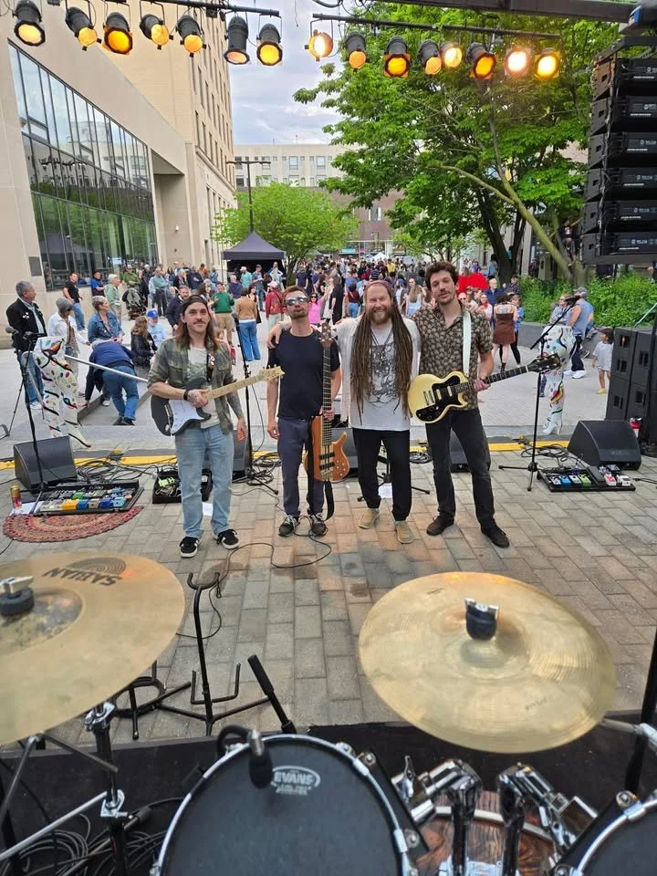 Live Music with Bob Roberts Calamity