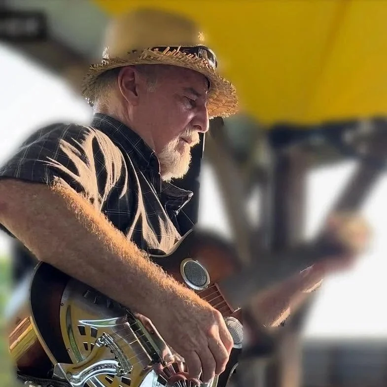 Acoustic Sunday with Mike Shaw