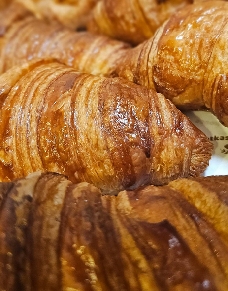Katka's Bakehouse_Croissant.png