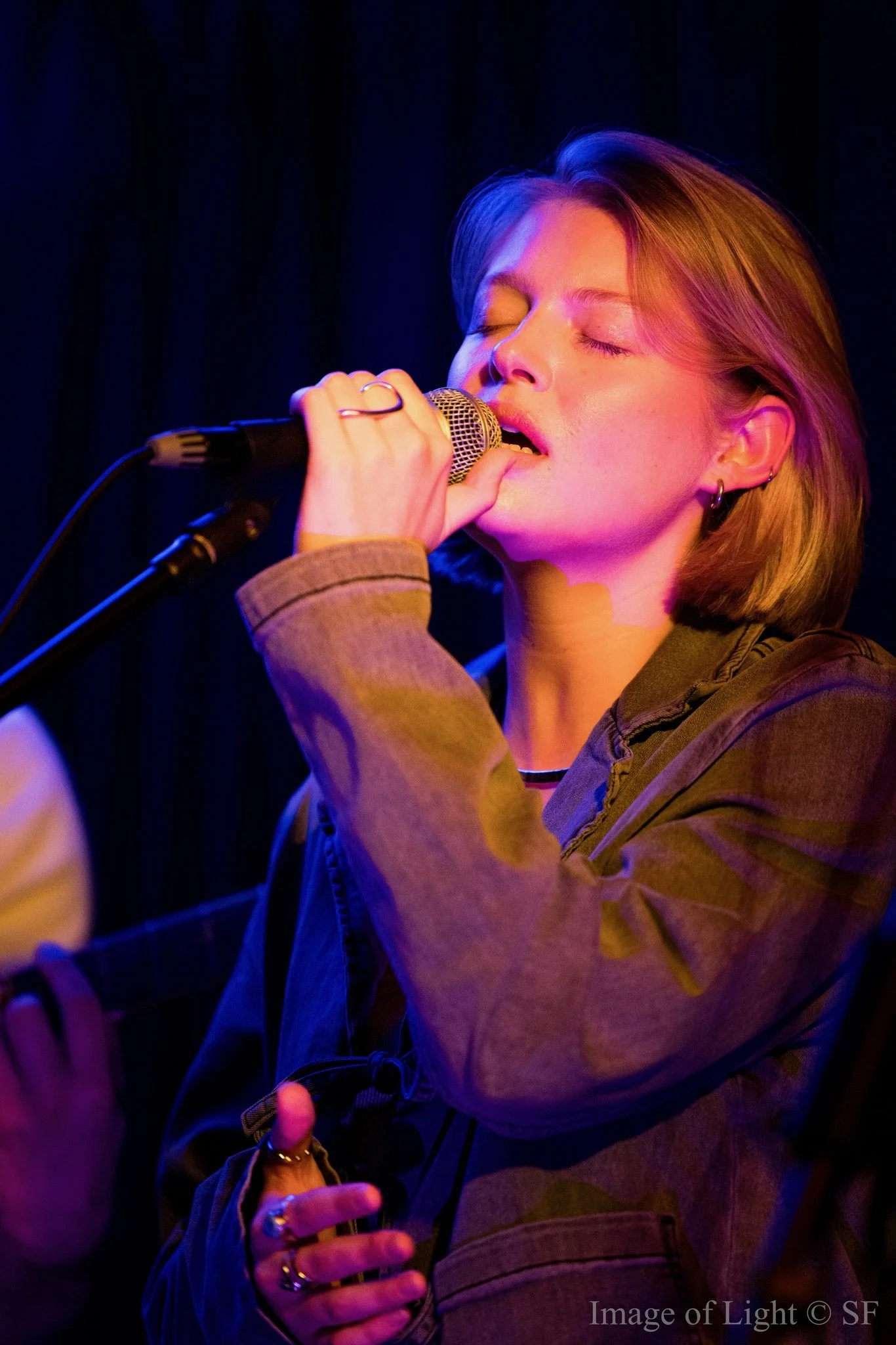 Tuesday Circle #90 - 23 van 27.jpeg