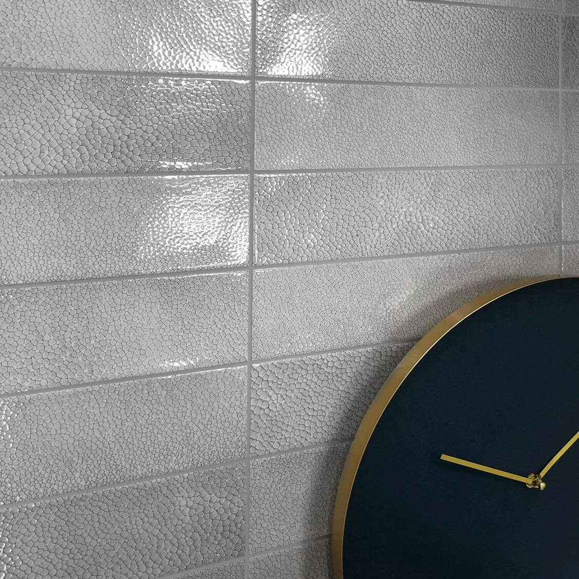 Caviar-Light-Grey-Gloss-Installation-Shot.jpg